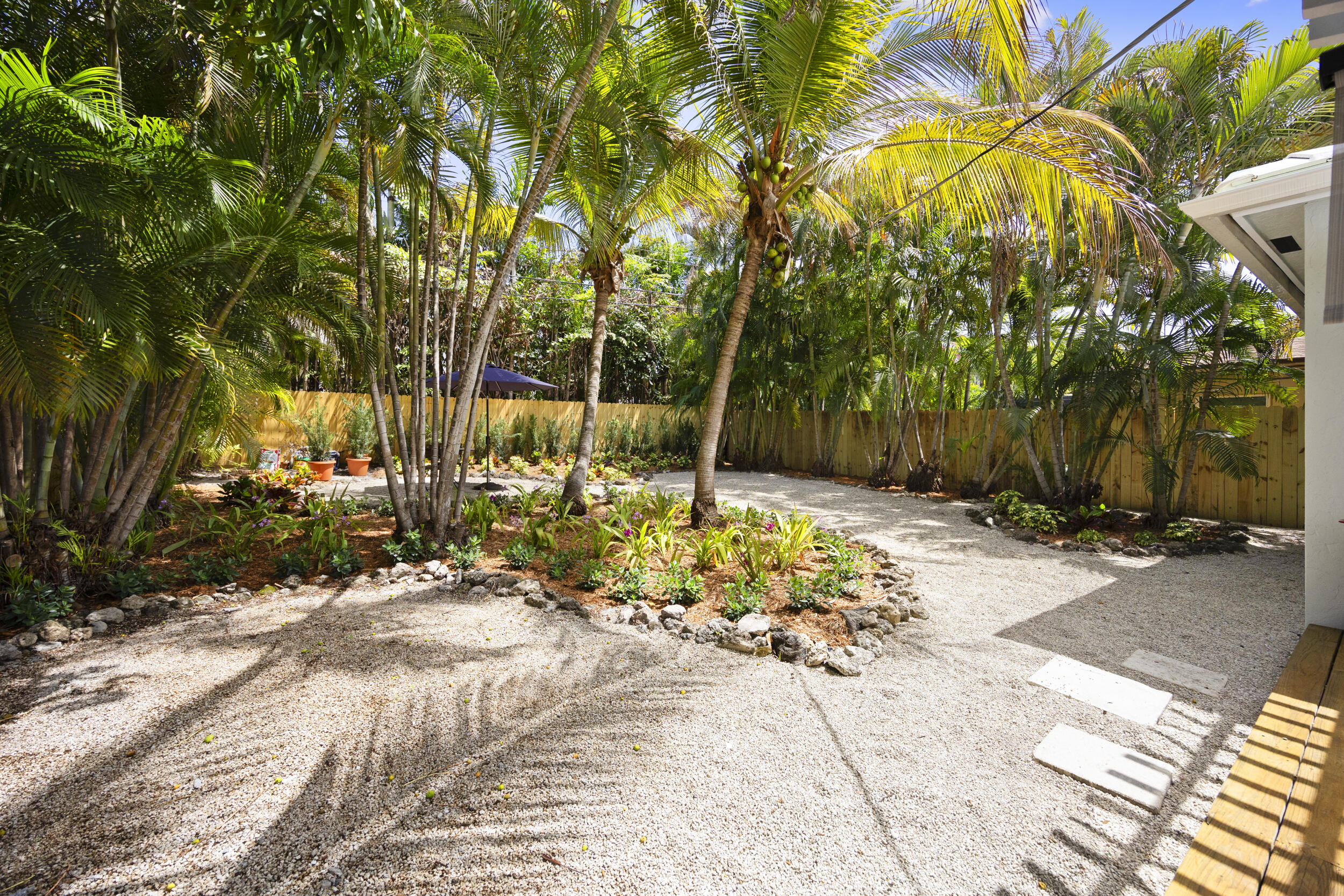 634 NE 17th Fort Lauderdale, FL 33304