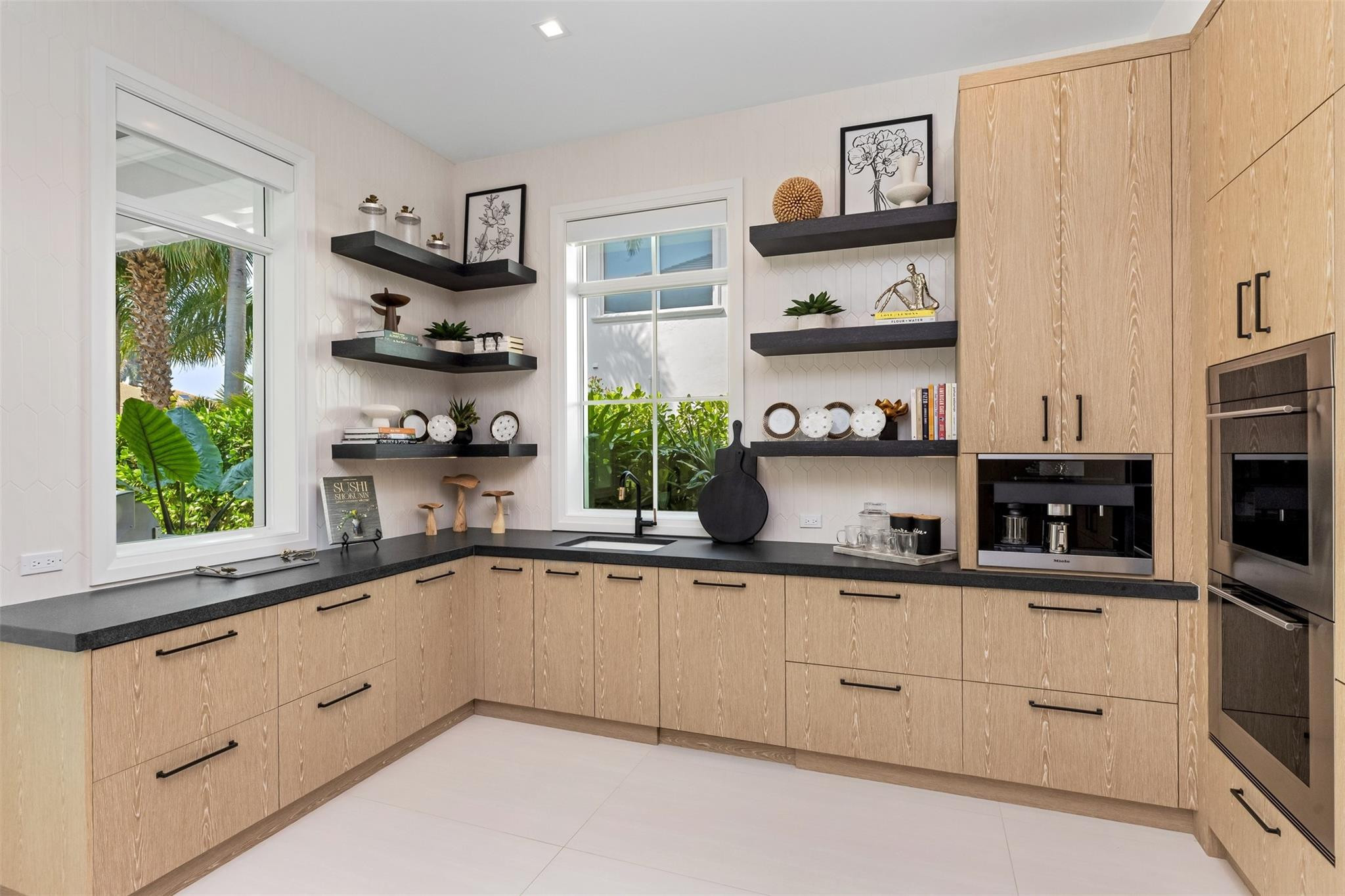 2520 Del Lago Fort Lauderdale, FL 33316