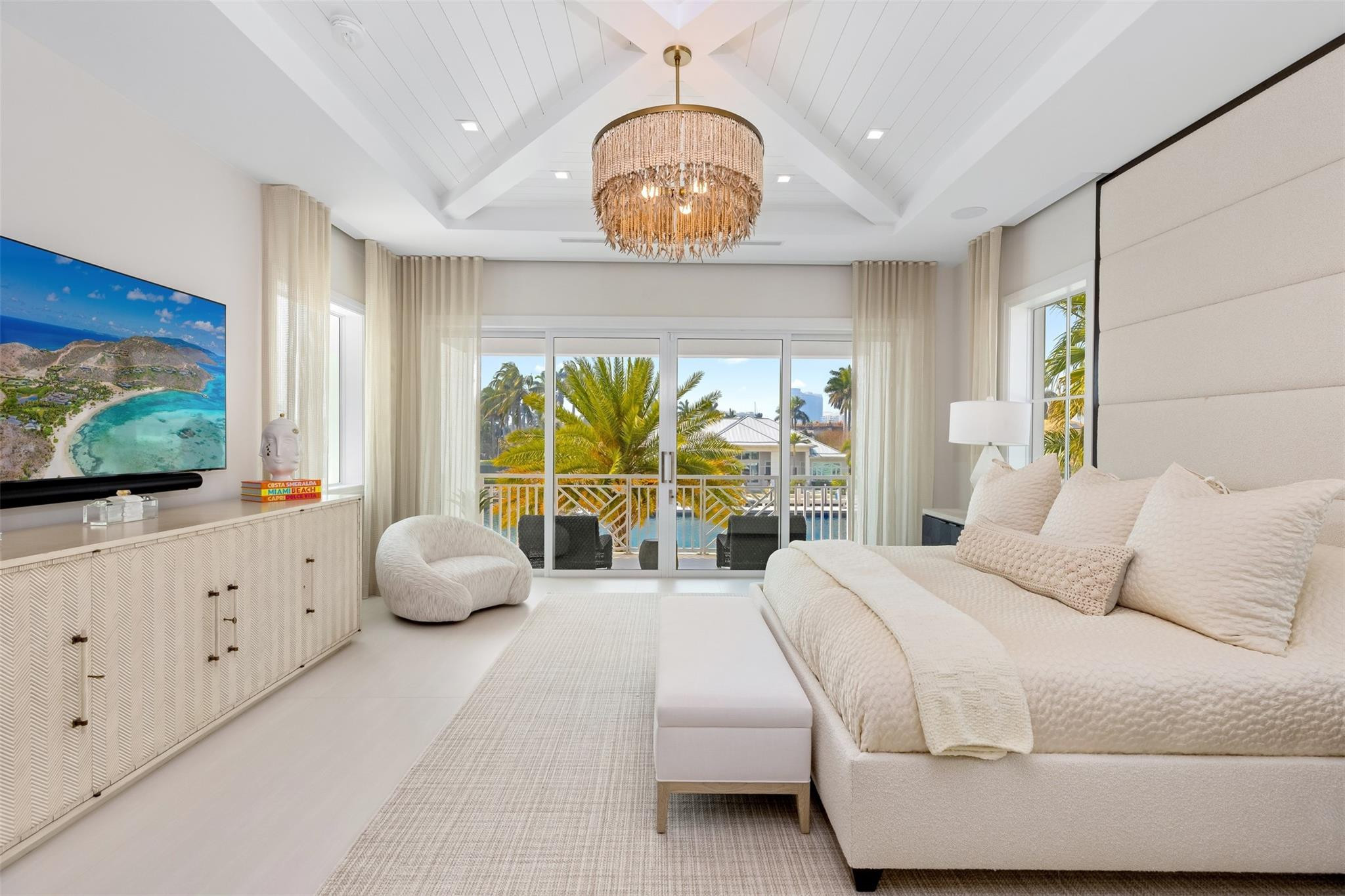 2520 Del Lago Fort Lauderdale, FL 33316