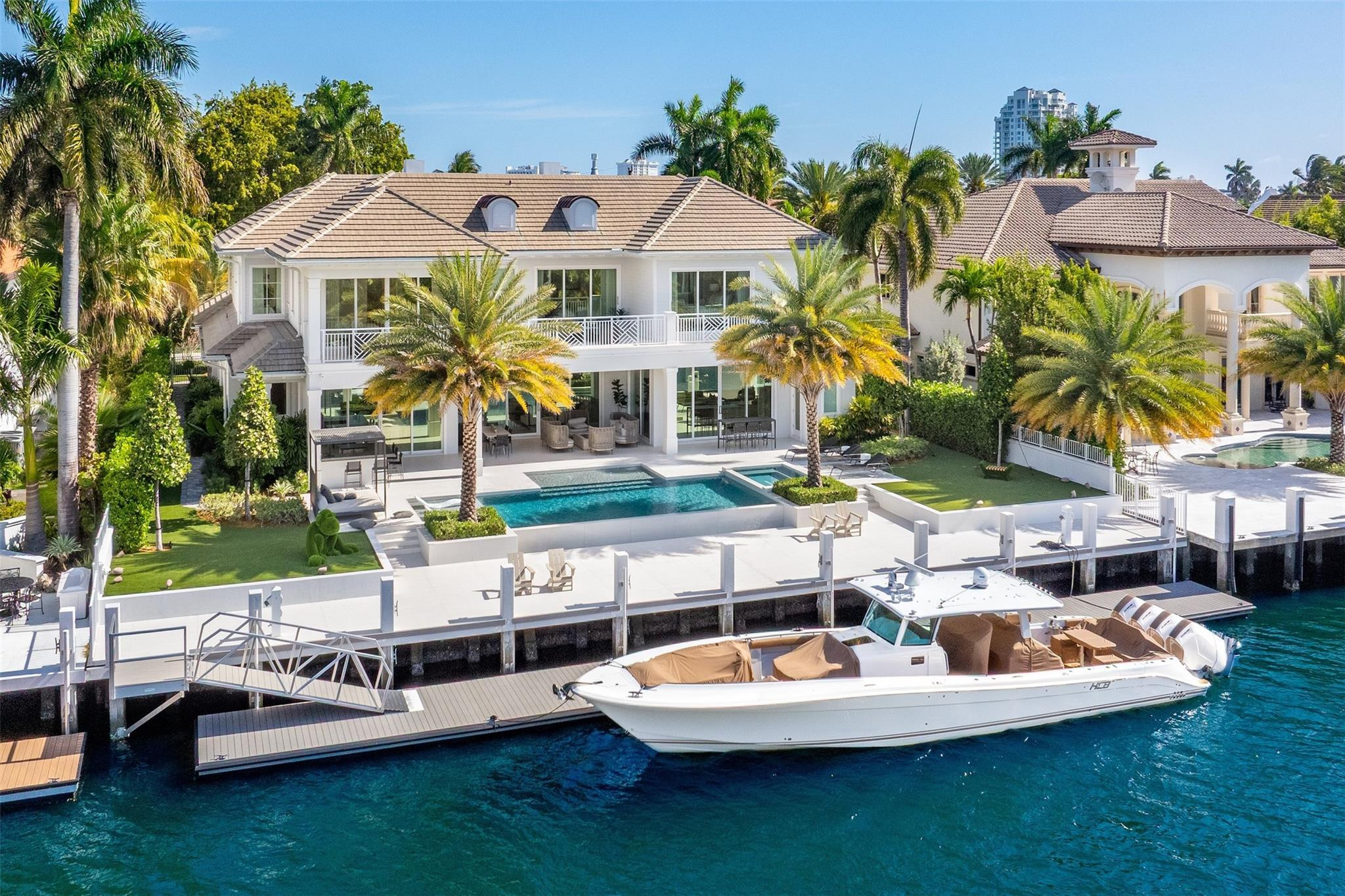 2520 Del Lago Fort Lauderdale, FL 33316