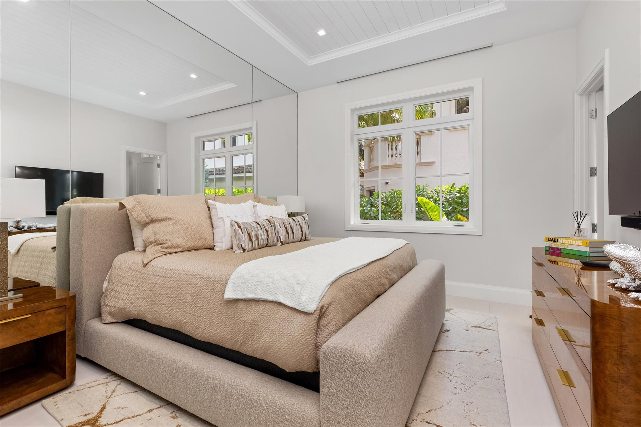 2520 Del Lago Fort Lauderdale, FL 33316