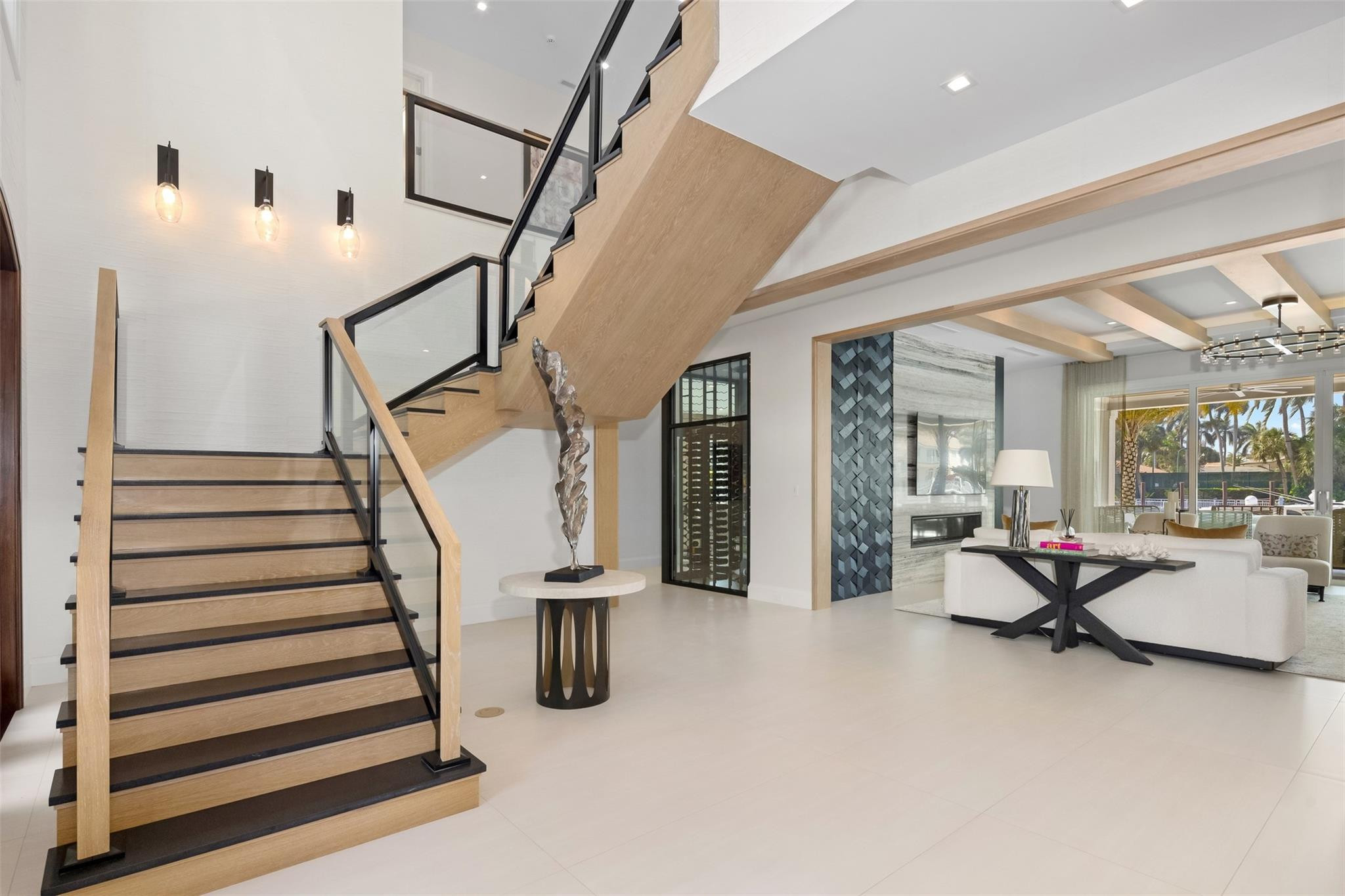 2520 Del Lago Fort Lauderdale, FL 33316