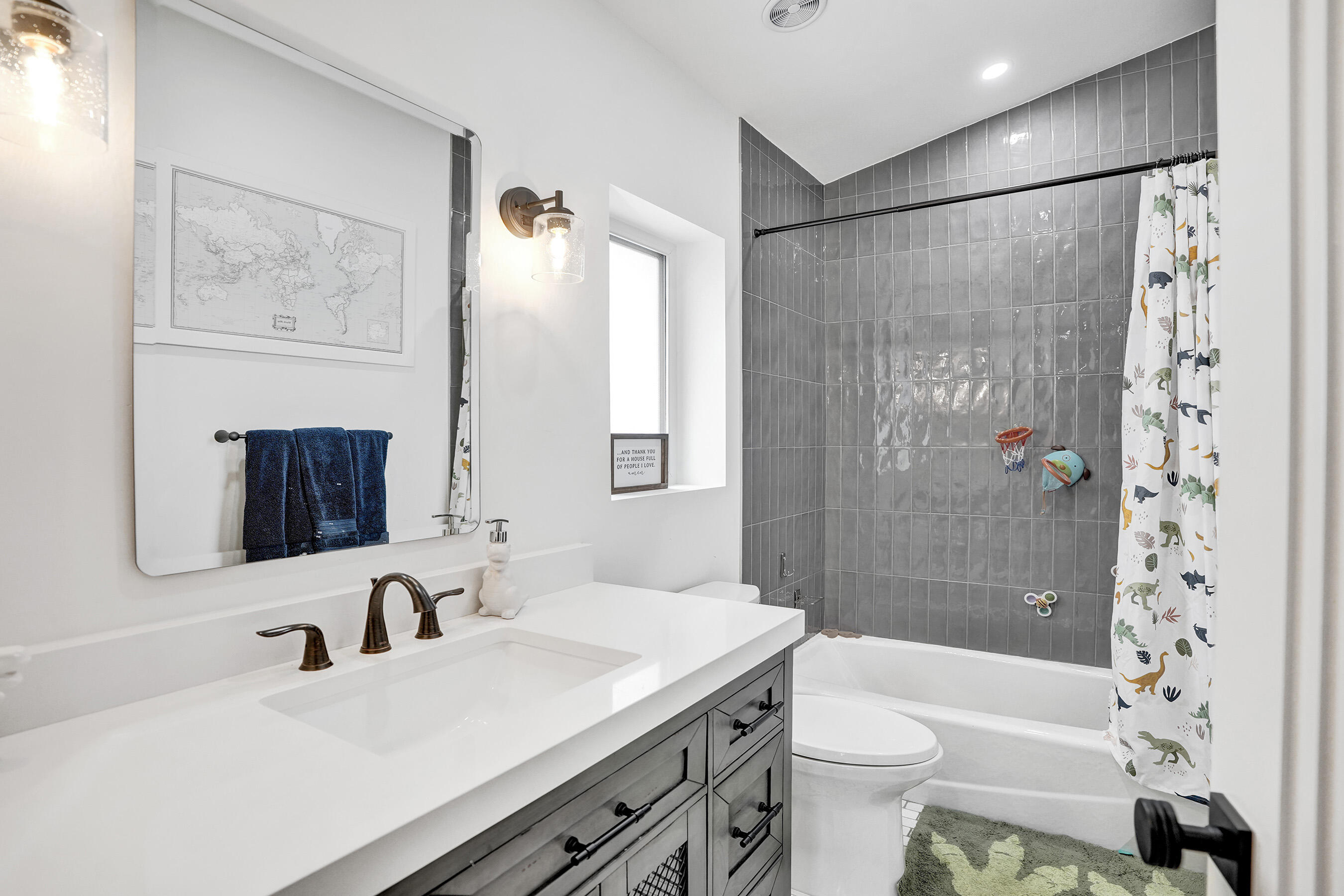 2421 NE 12th Fort Lauderdale, FL 33304