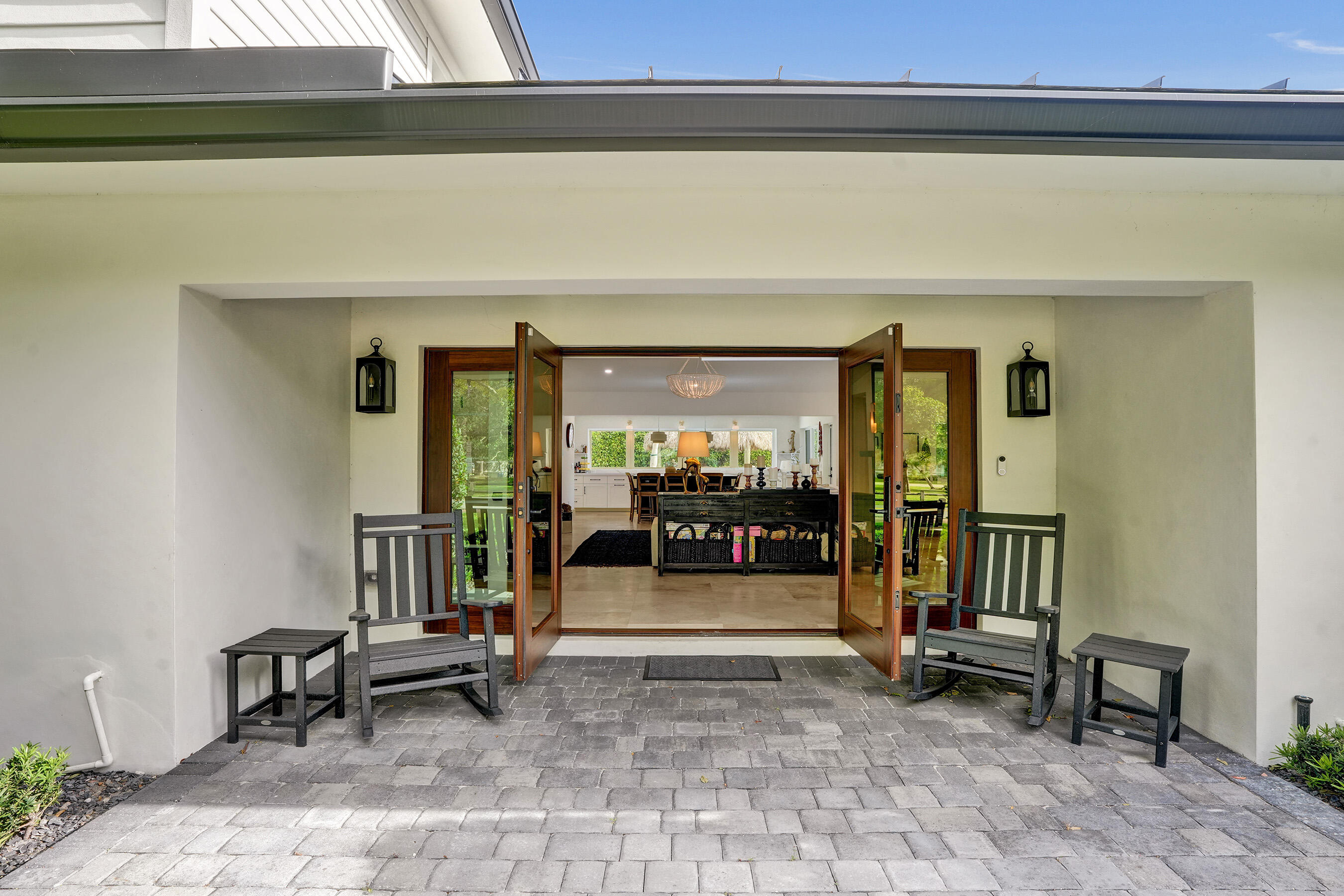 2421 NE 12th Fort Lauderdale, FL 33304