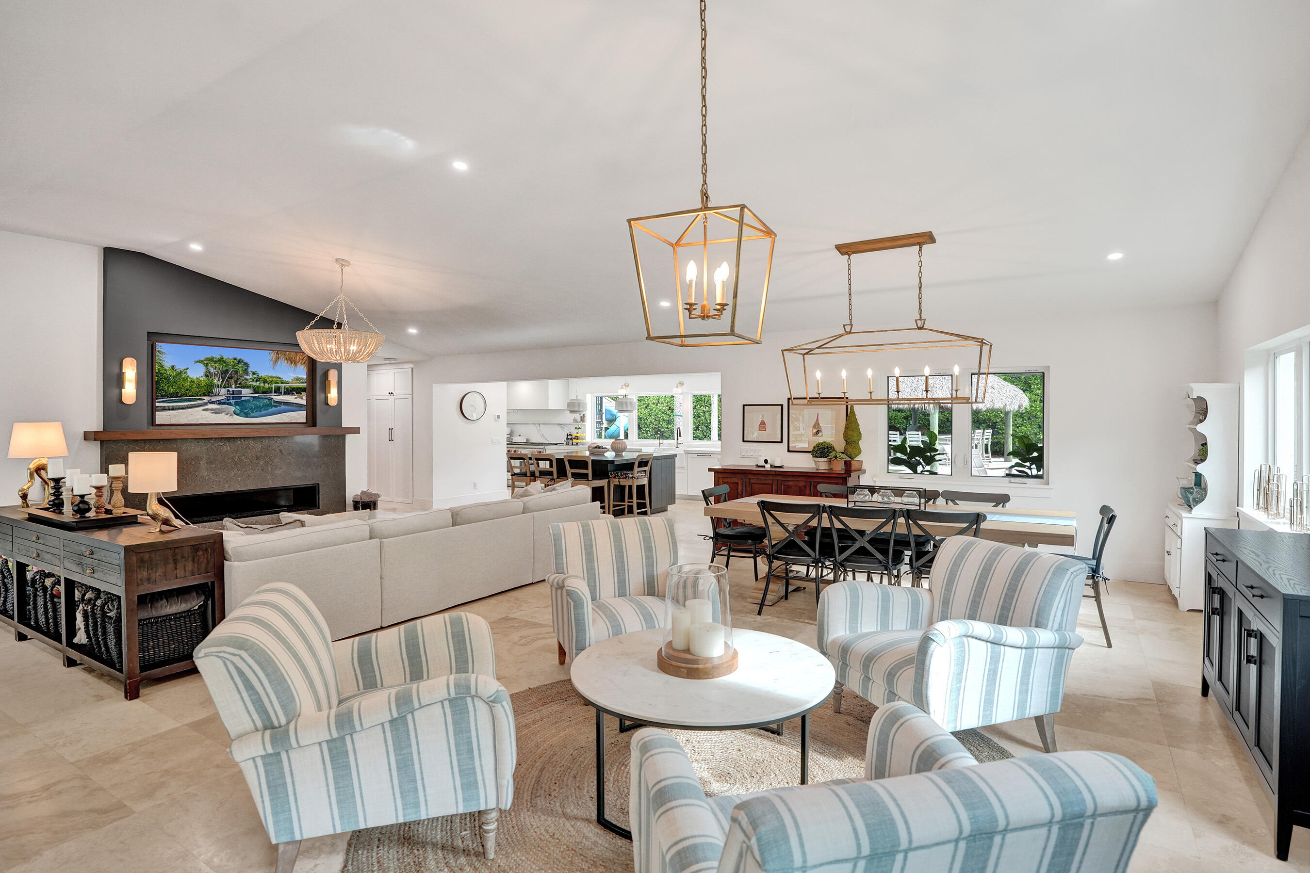 2421 NE 12th Fort Lauderdale, FL 33304