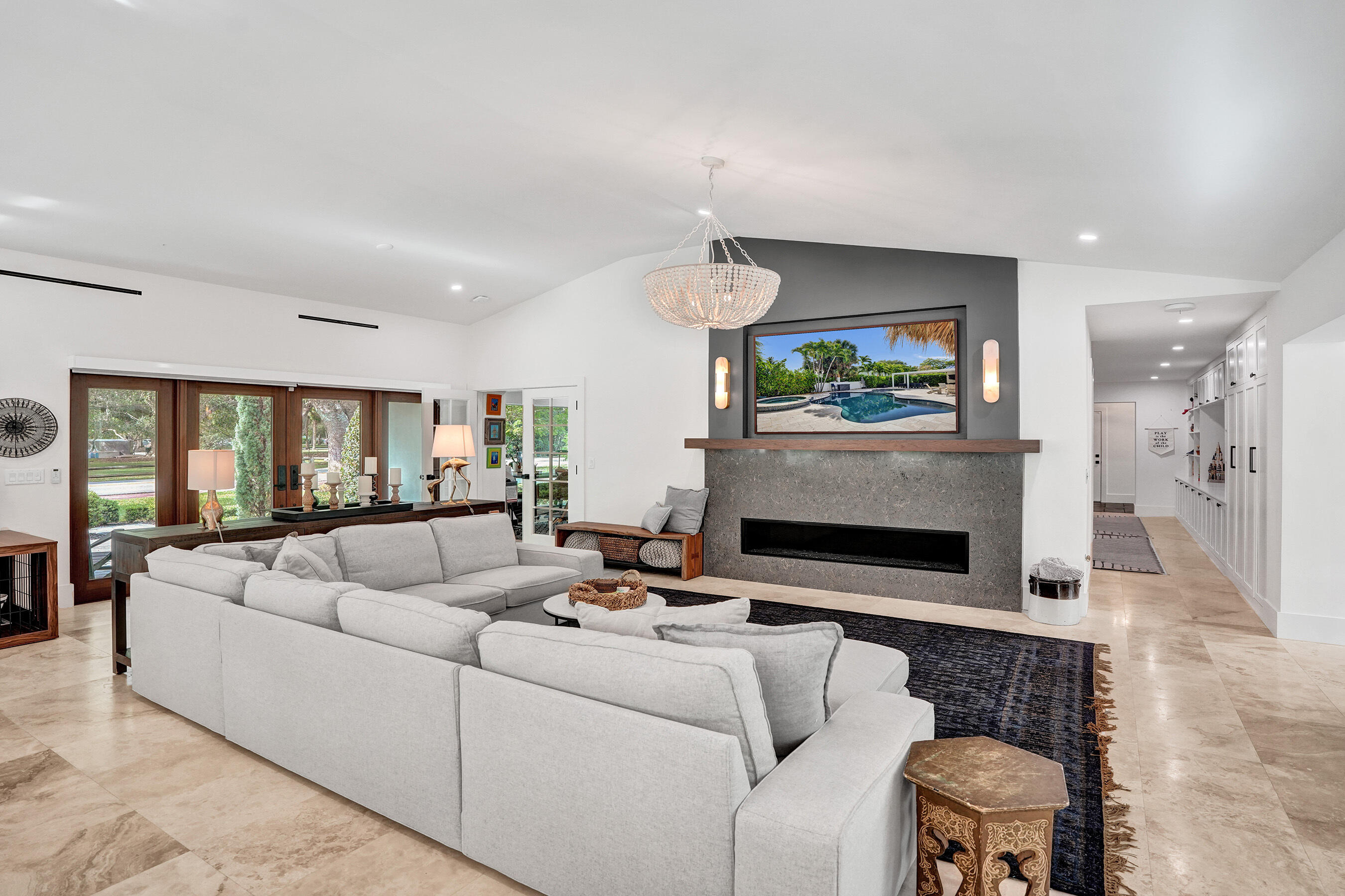 2421 NE 12th Fort Lauderdale, FL 33304