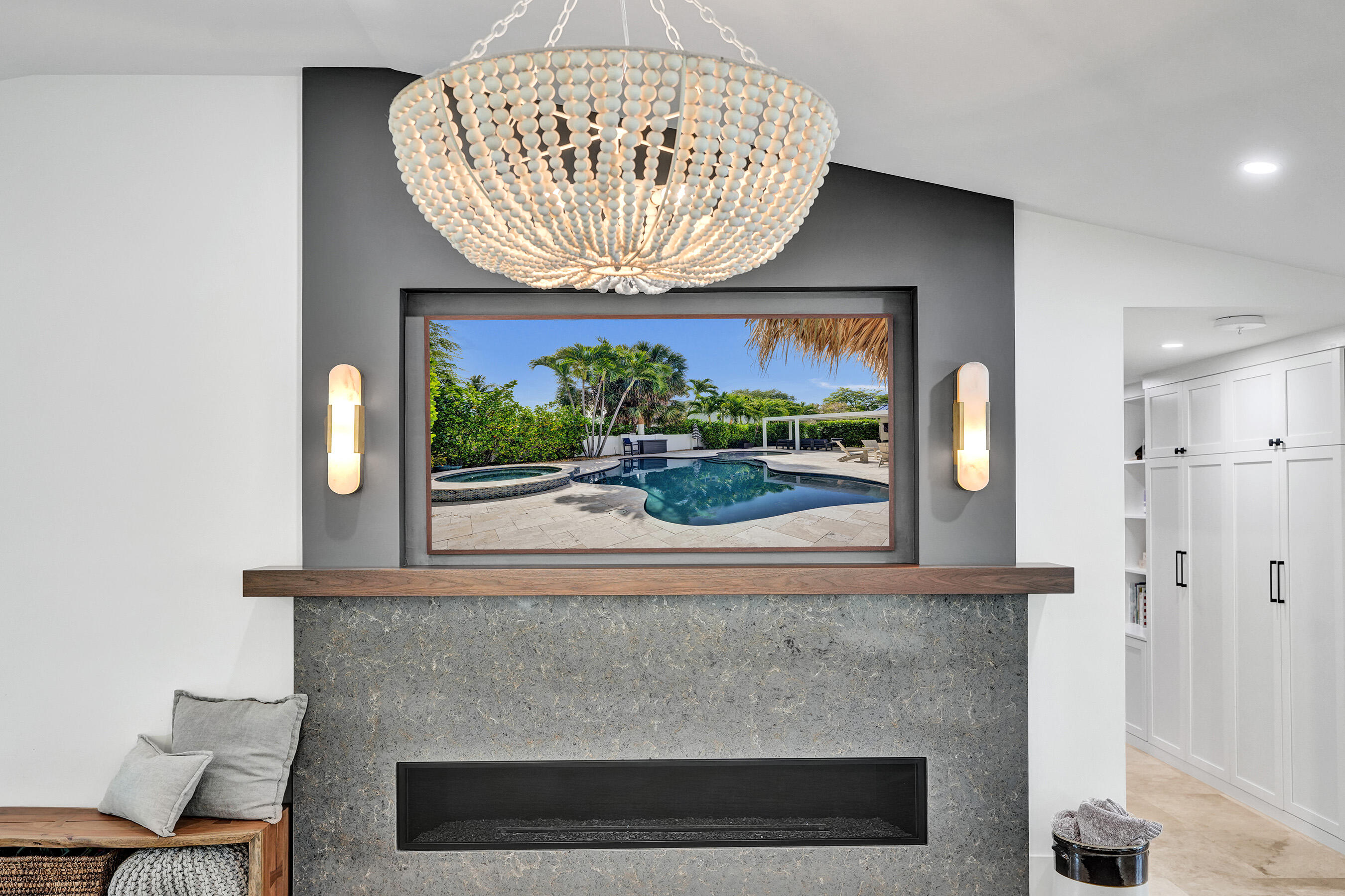 2421 NE 12th Fort Lauderdale, FL 33304