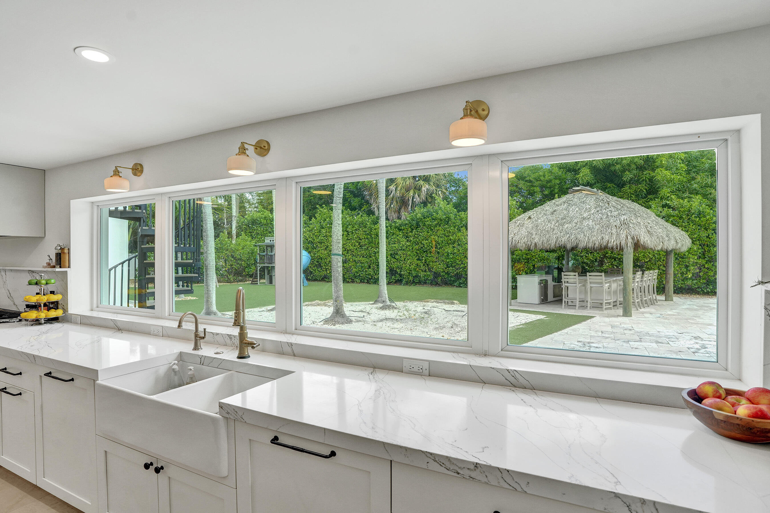 2421 NE 12th Fort Lauderdale, FL 33304