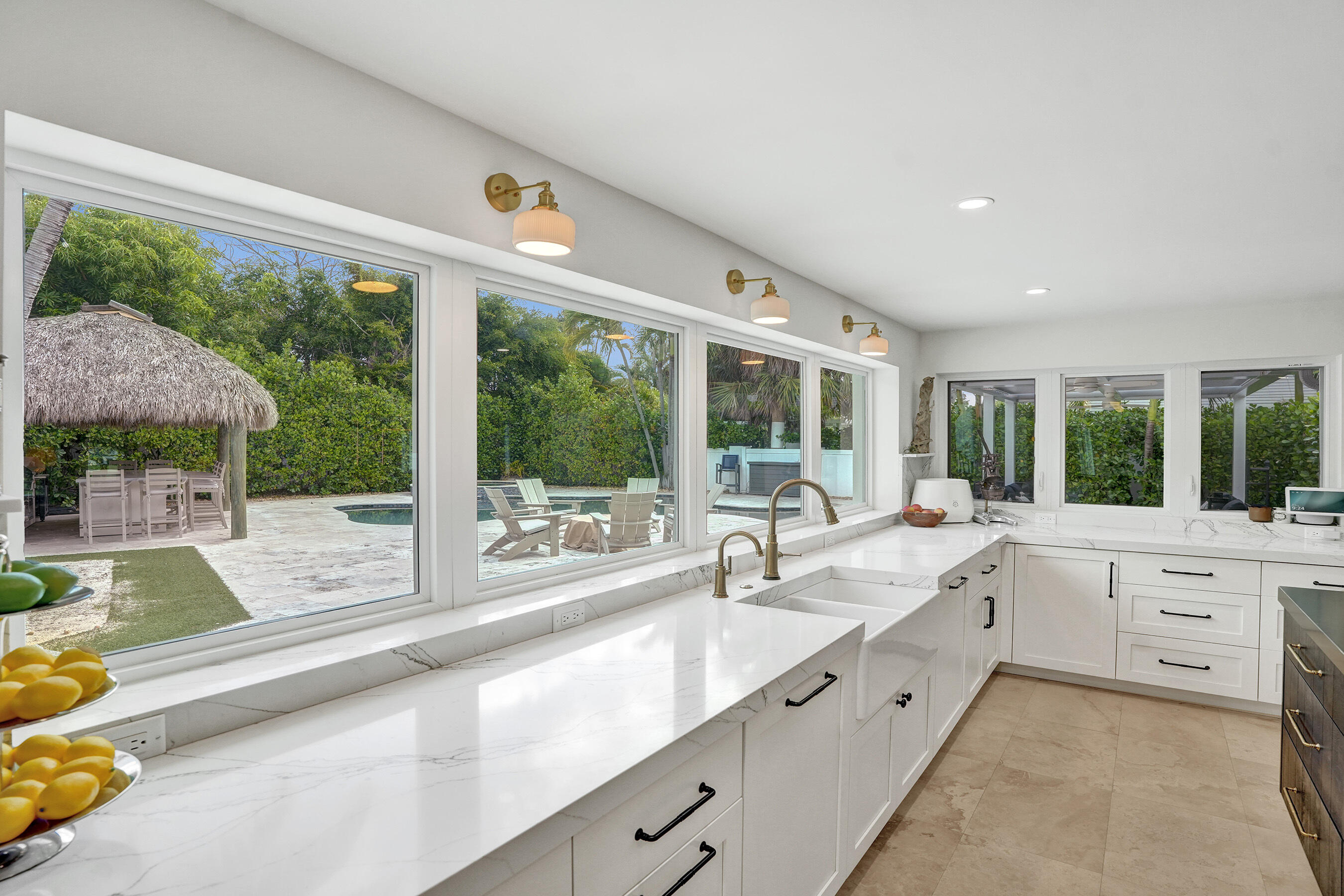 2421 NE 12th Fort Lauderdale, FL 33304