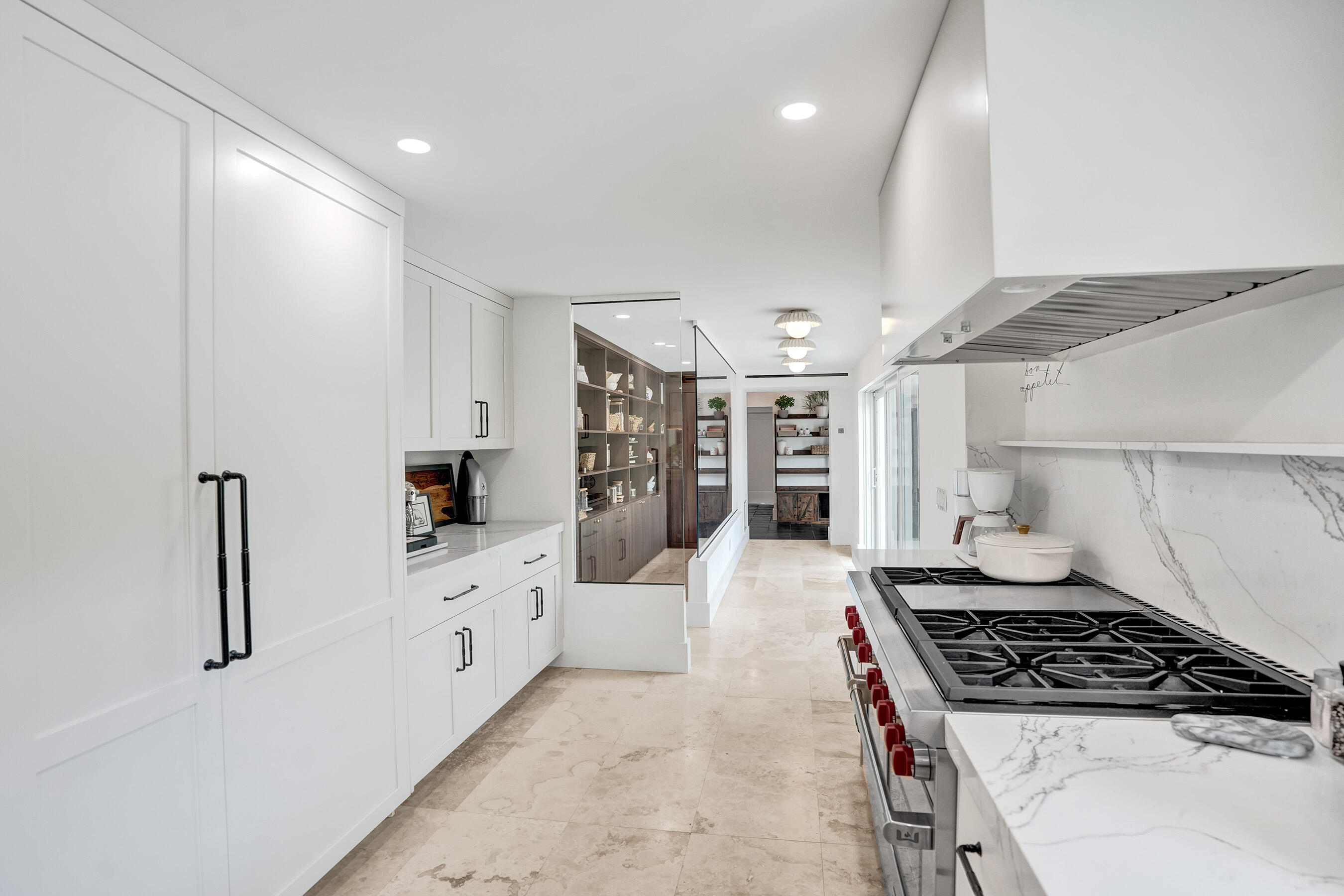 2421 NE 12th Fort Lauderdale, FL 33304