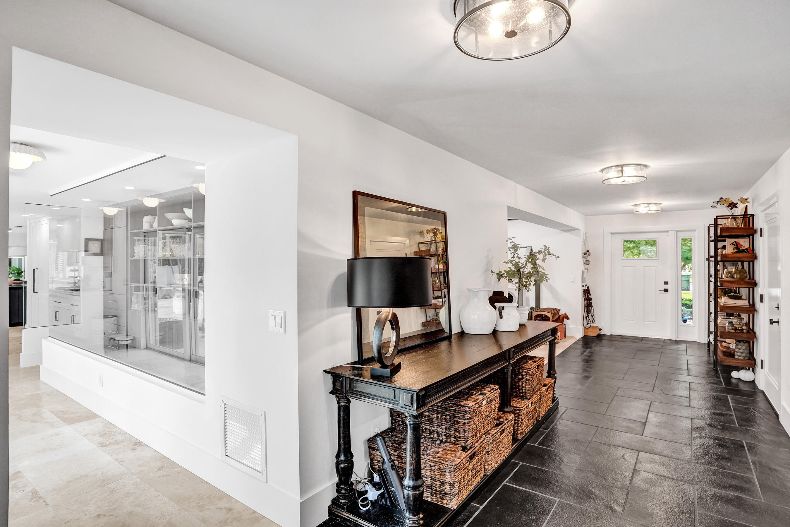 2421 NE 12th Fort Lauderdale, FL 33304