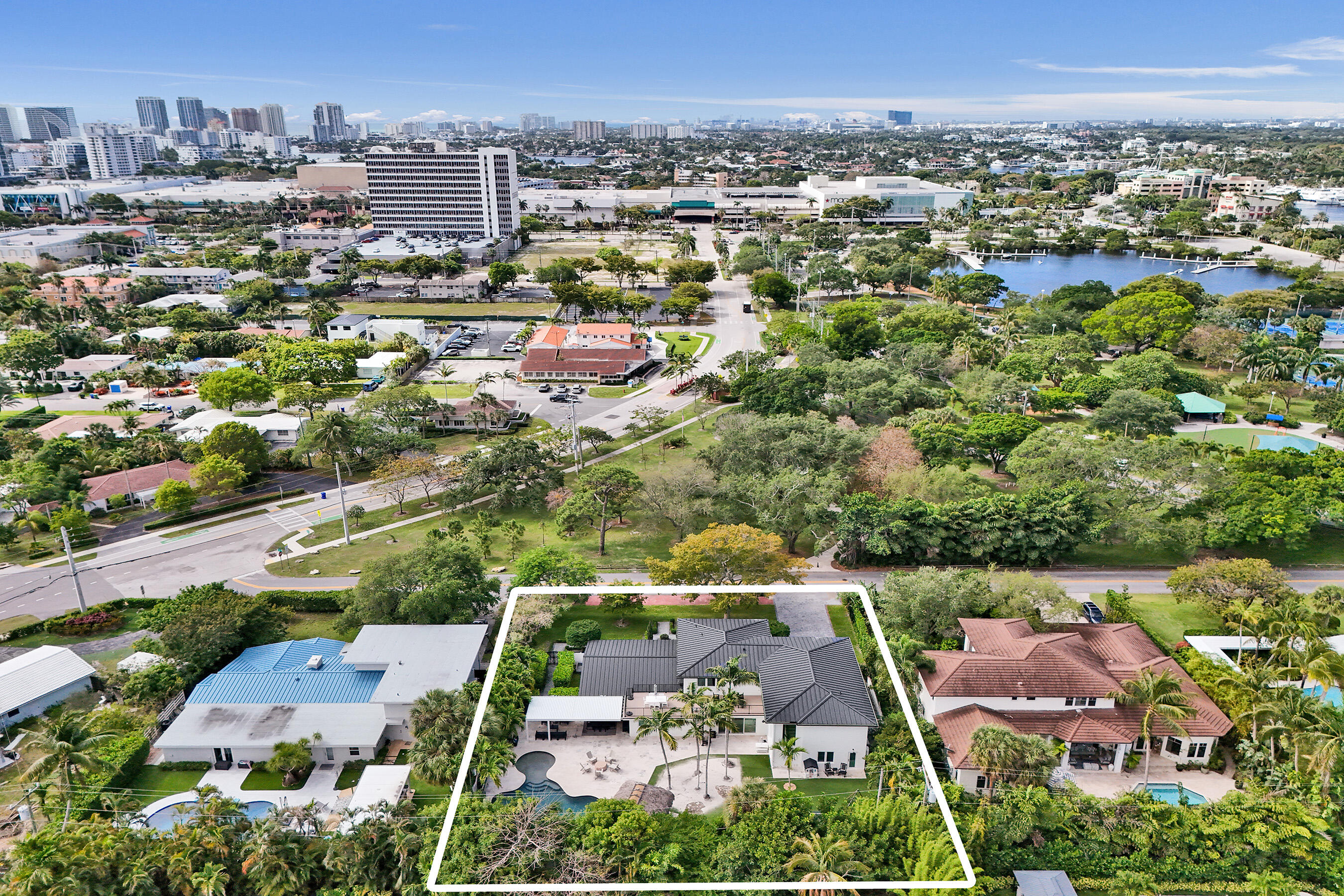 2421 NE 12th Fort Lauderdale, FL 33304