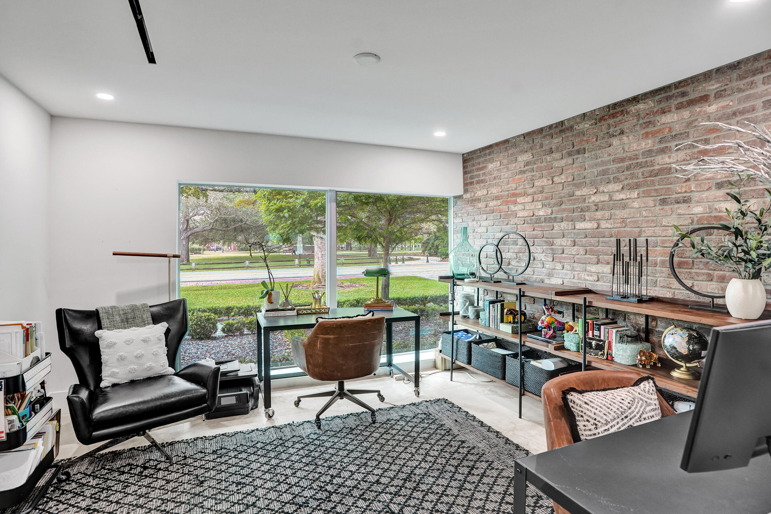 2421 NE 12th Fort Lauderdale, FL 33304