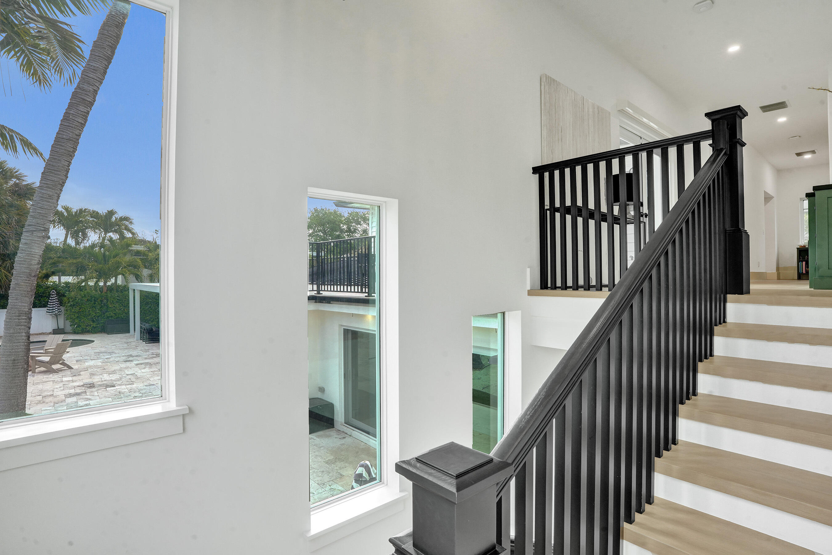 2421 NE 12th Fort Lauderdale, FL 33304