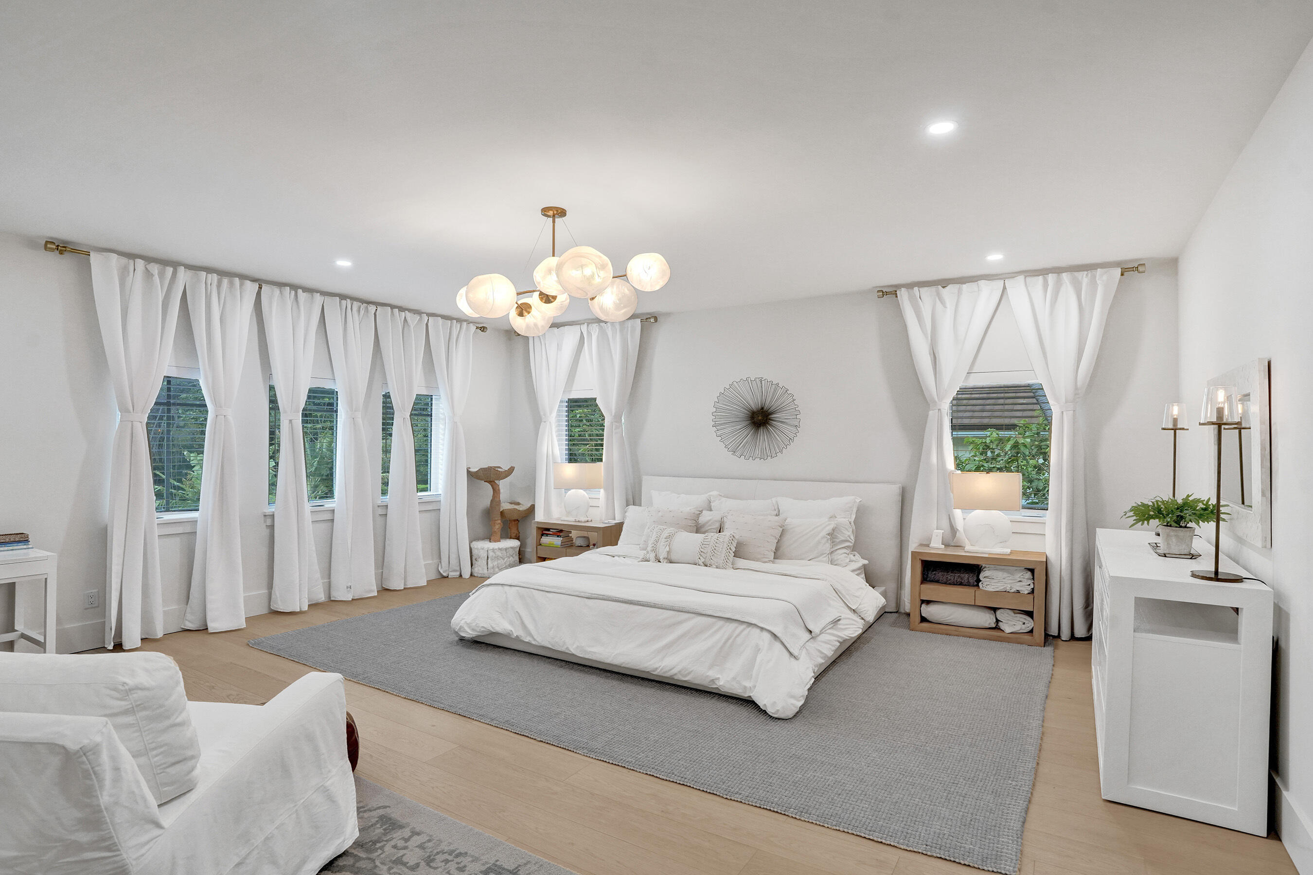 2421 NE 12th Fort Lauderdale, FL 33304