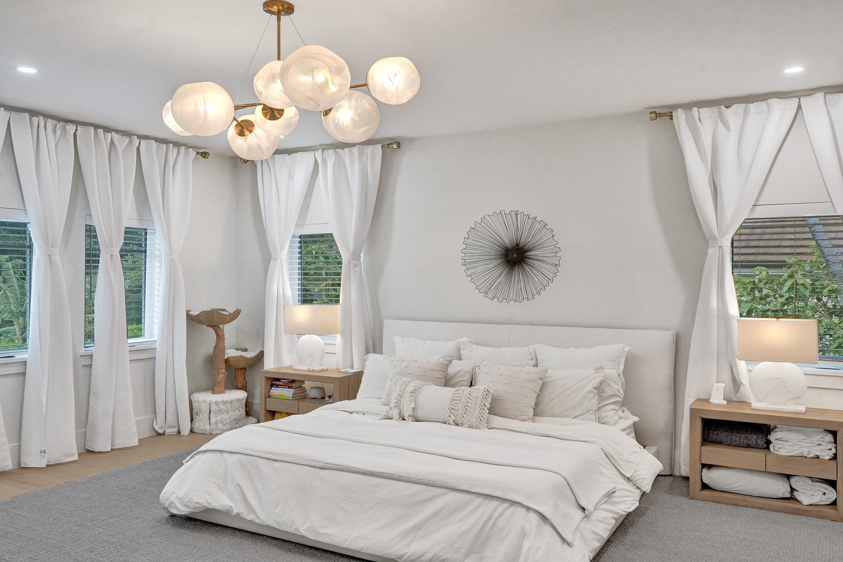 2421 NE 12th Fort Lauderdale, FL 33304