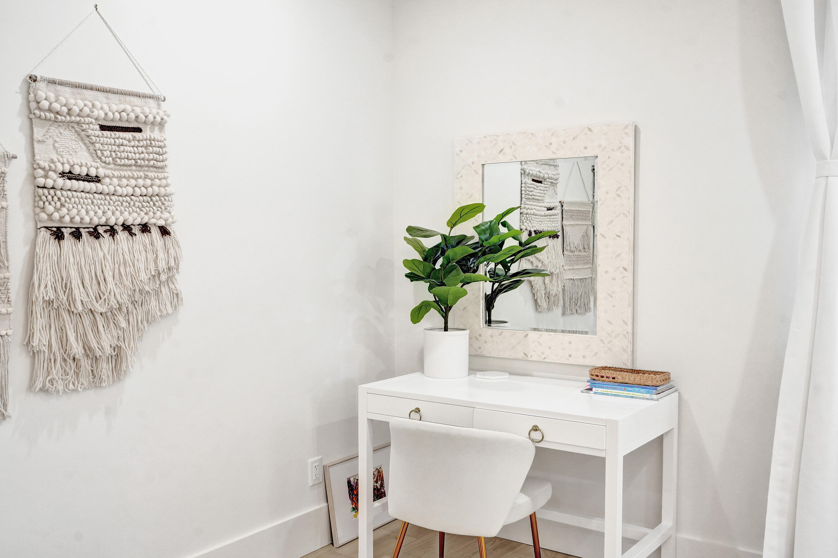 2421 NE 12th Fort Lauderdale, FL 33304