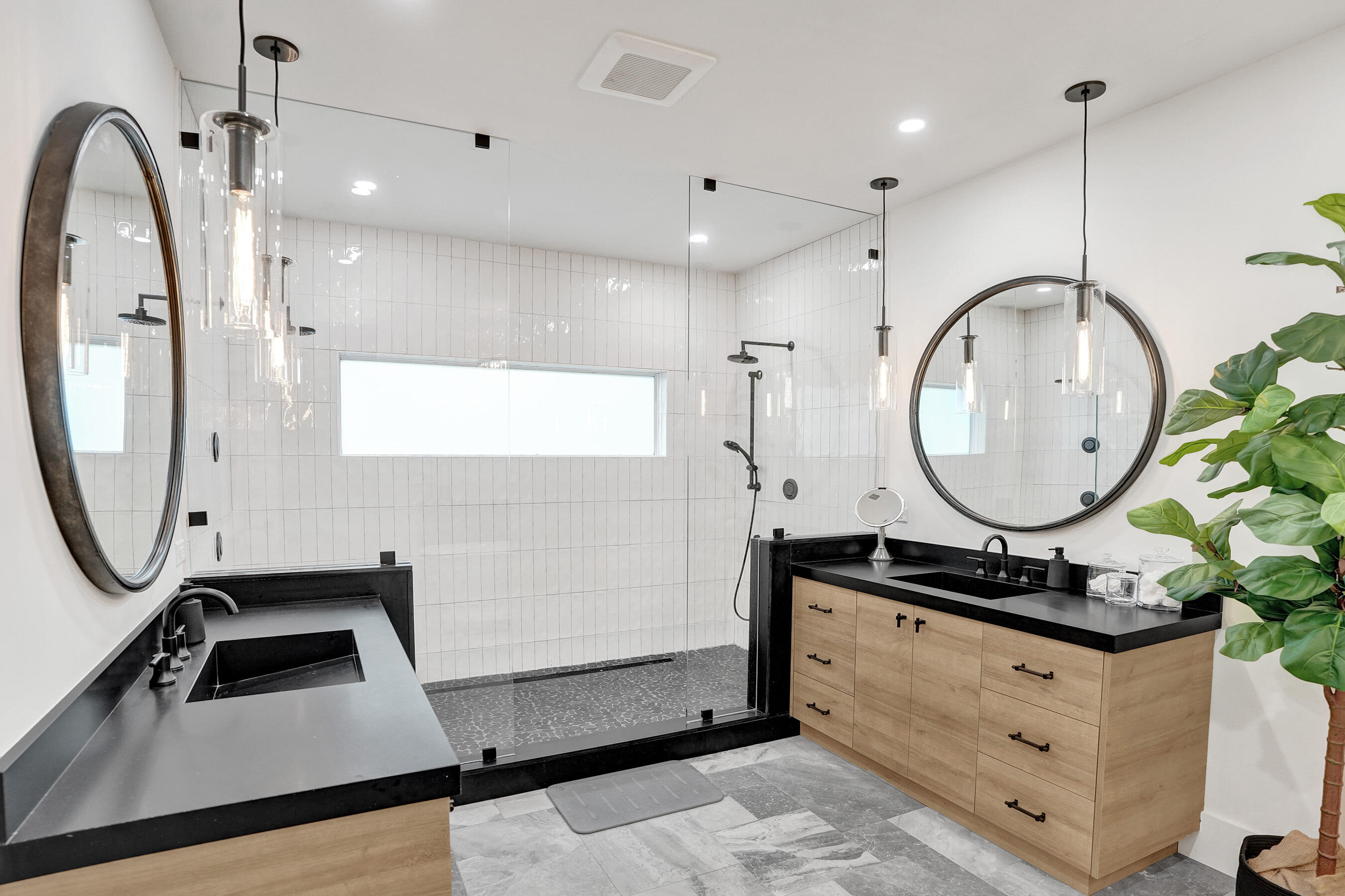 2421 NE 12th Fort Lauderdale, FL 33304