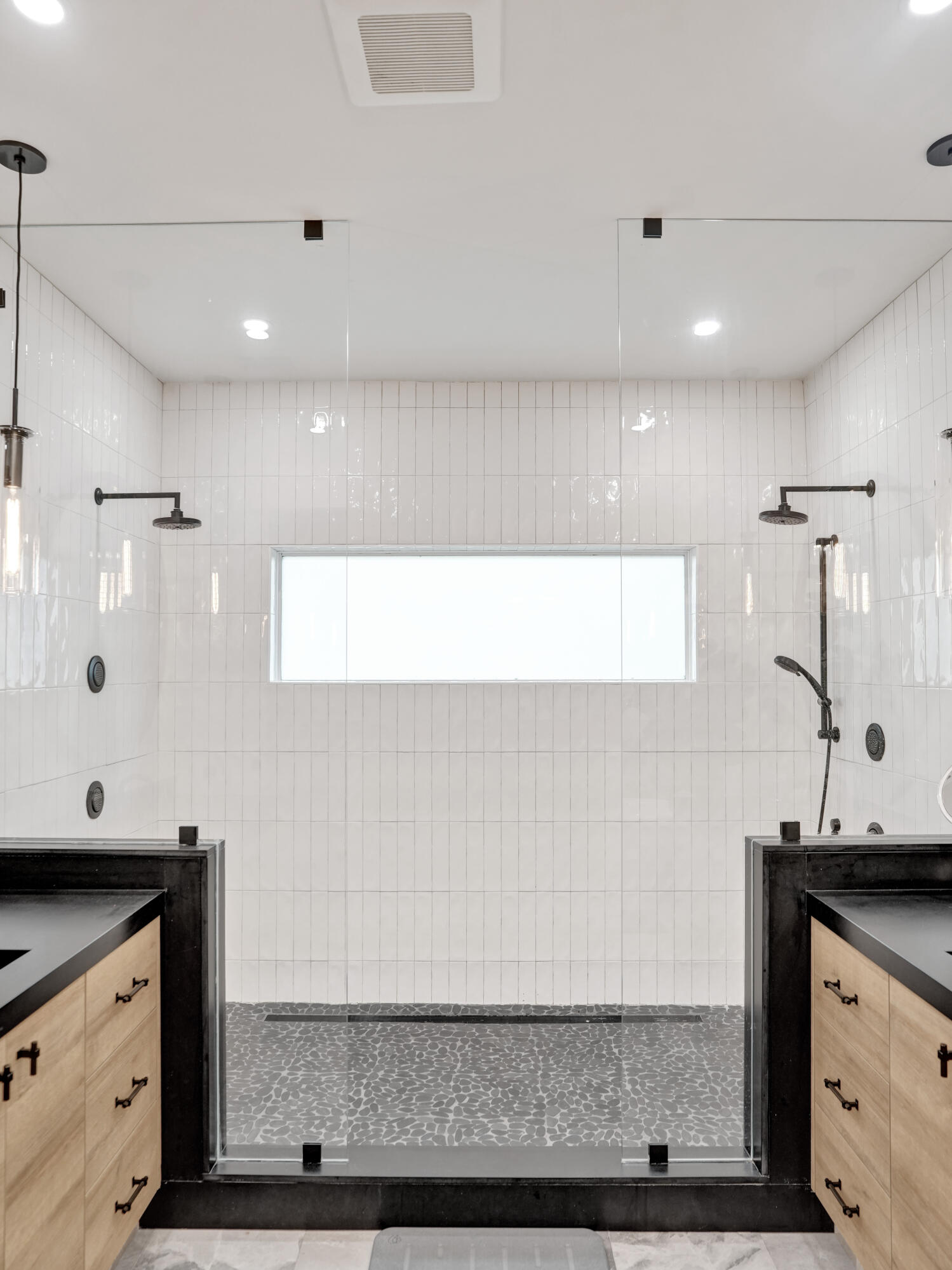 2421 NE 12th Fort Lauderdale, FL 33304