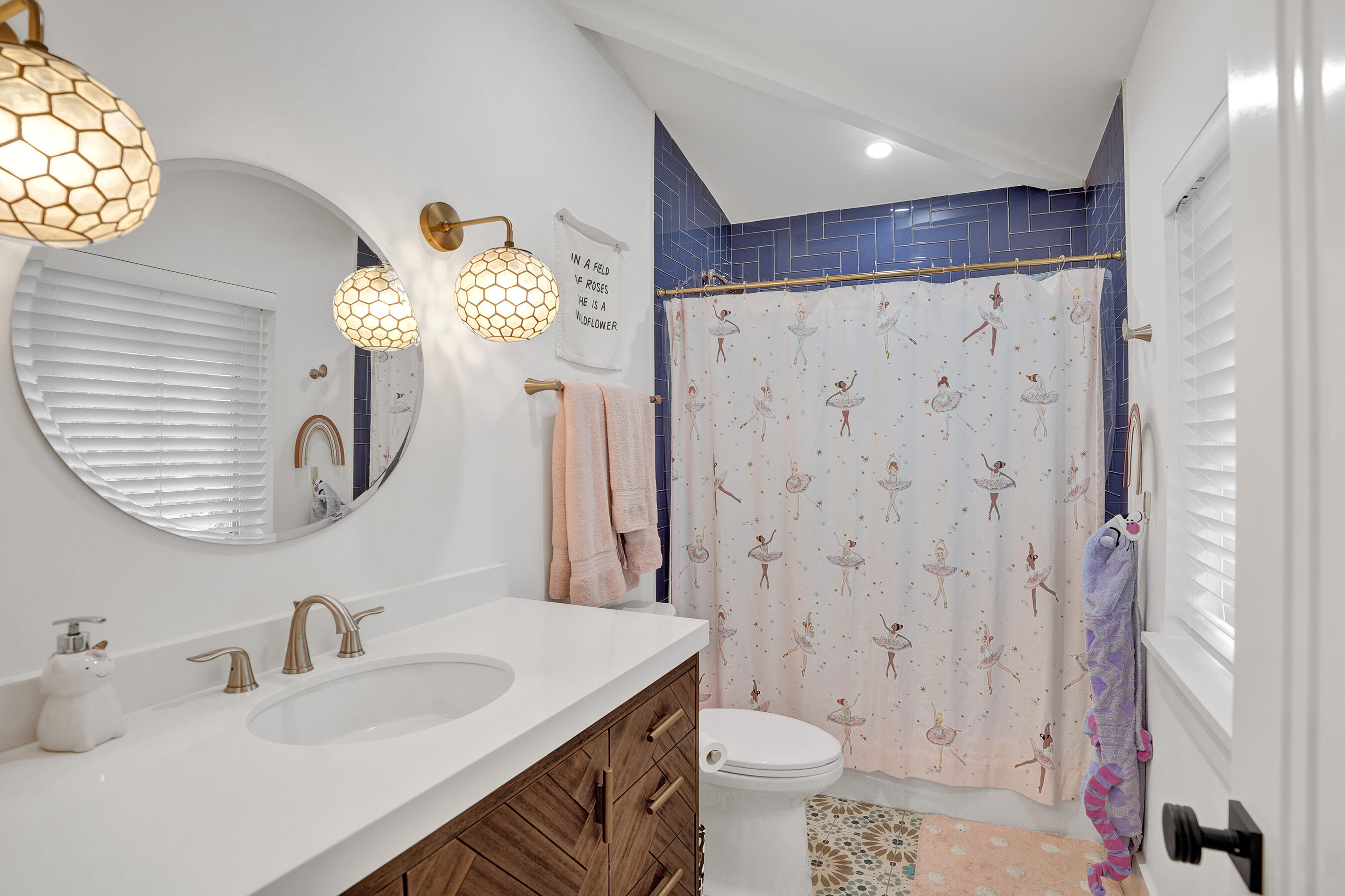 2421 NE 12th Fort Lauderdale, FL 33304