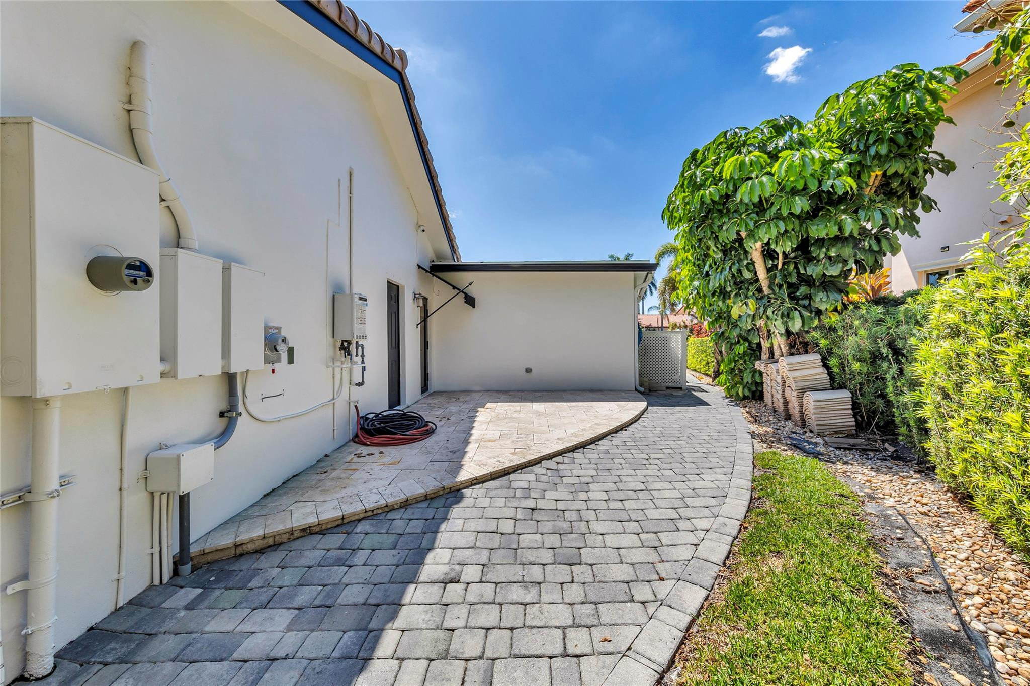 633 4th Key Fort Lauderdale, FL 33304