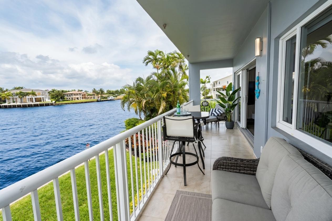 1201 S Riverside #208