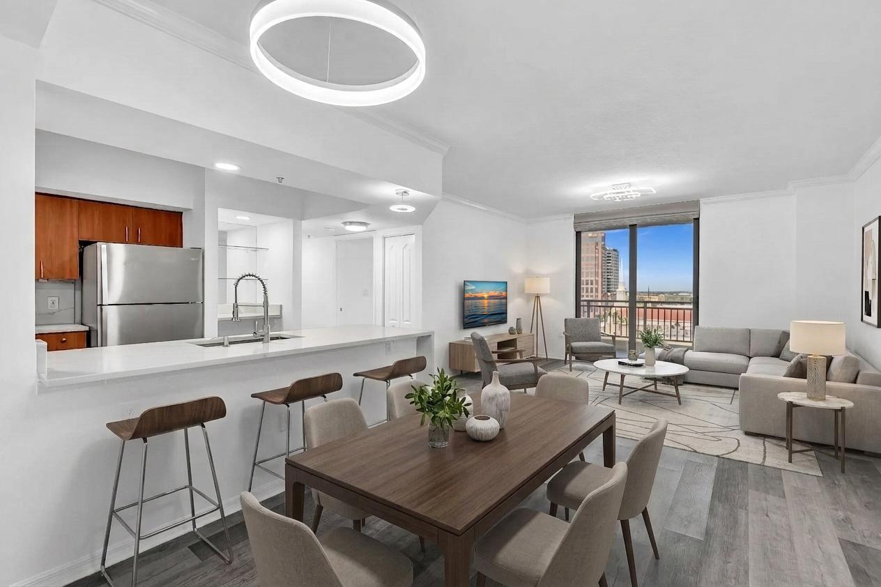 110 N Federal #1113