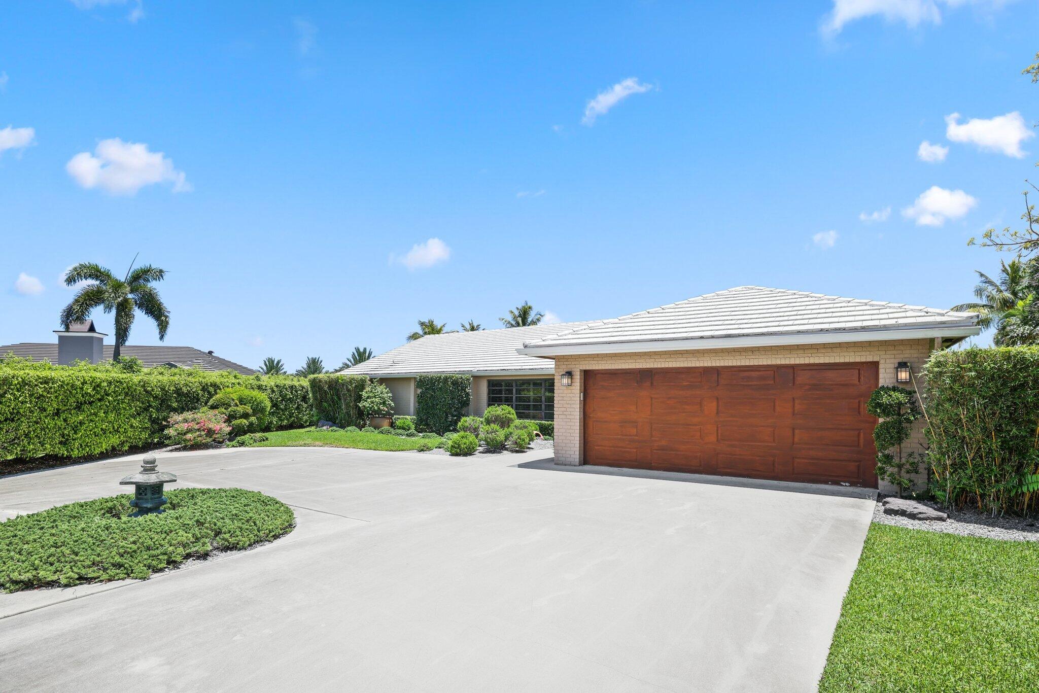 970 Orchid Gulf Stream, FL 33483