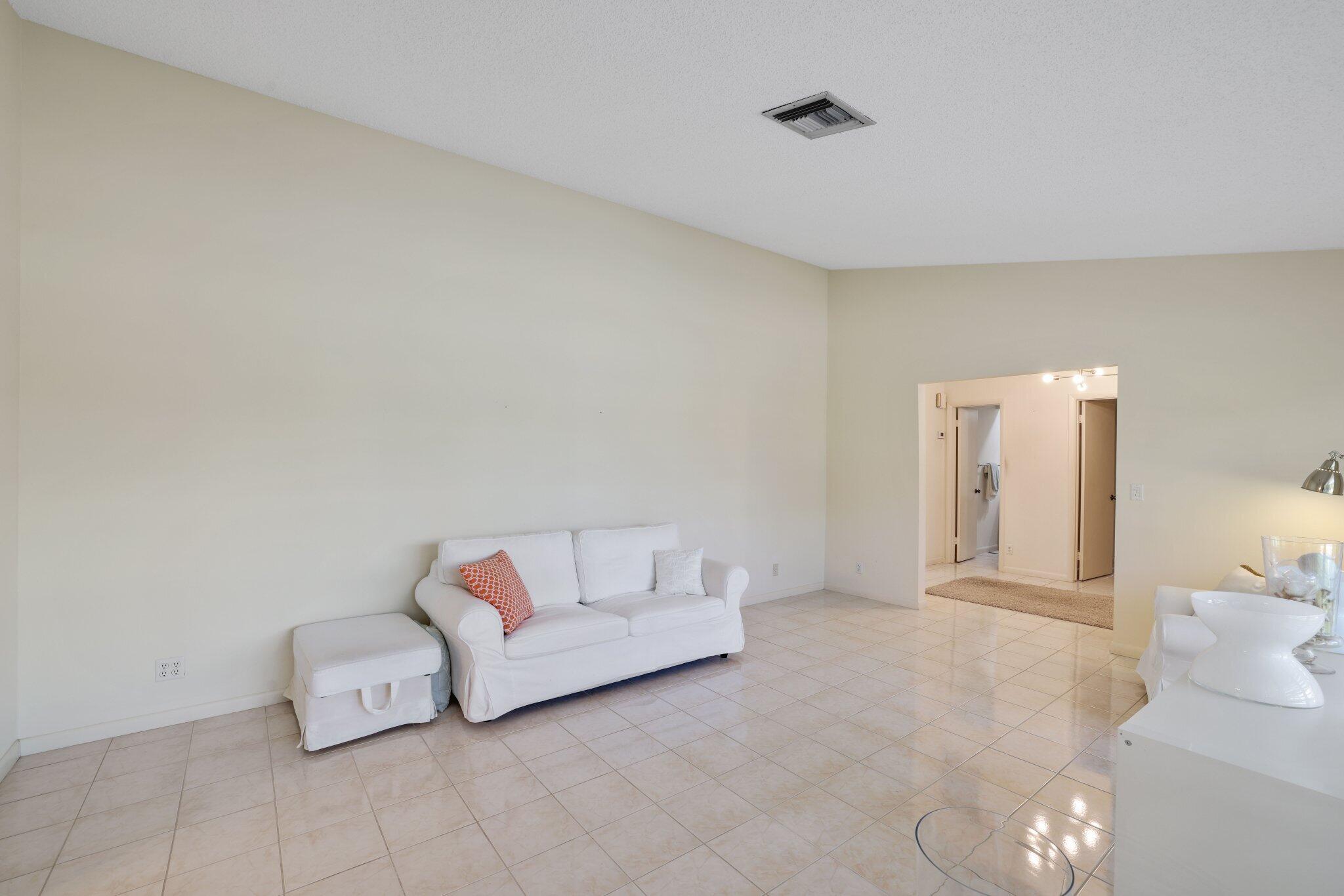 970 Orchid Gulf Stream, FL 33483