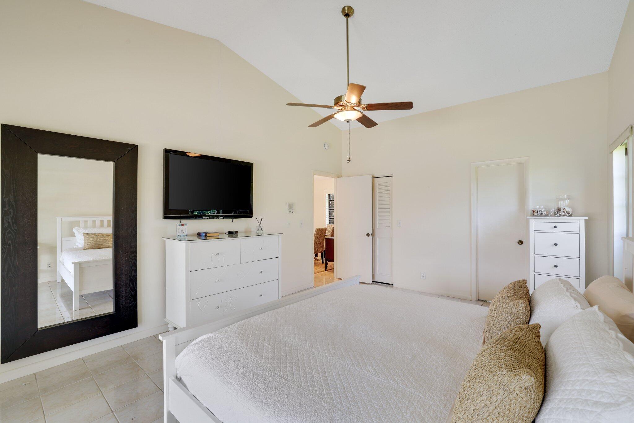 970 Orchid Gulf Stream, FL 33483