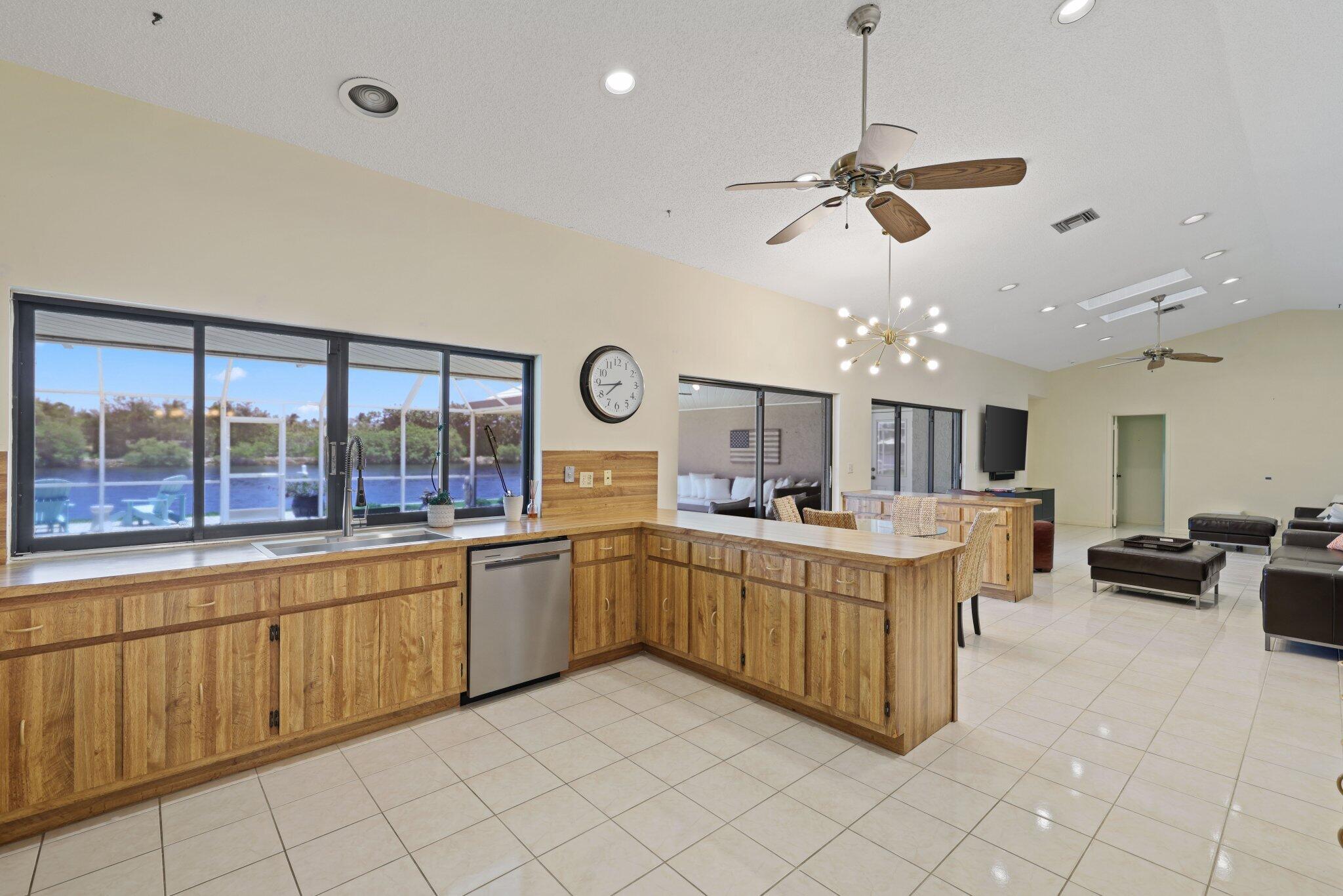 970 Orchid Gulf Stream, FL 33483
