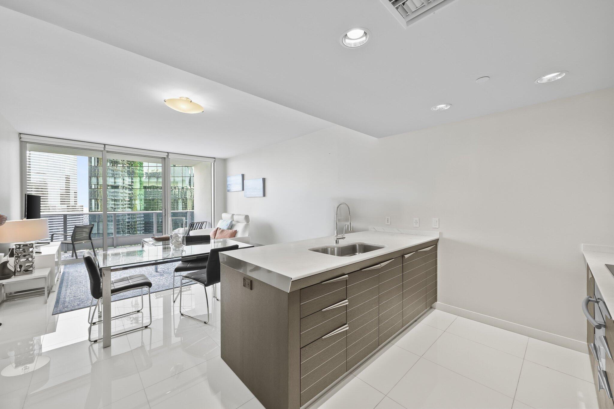 image Epic Residences11