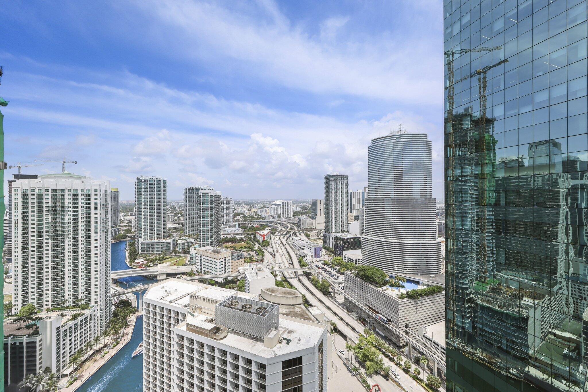image Epic Residences23