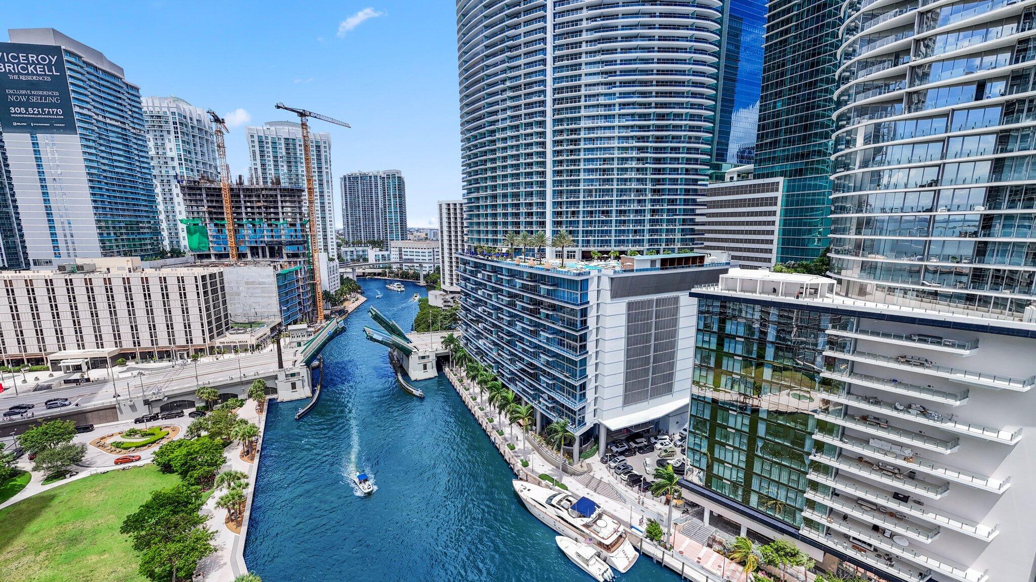 image Epic Residences30