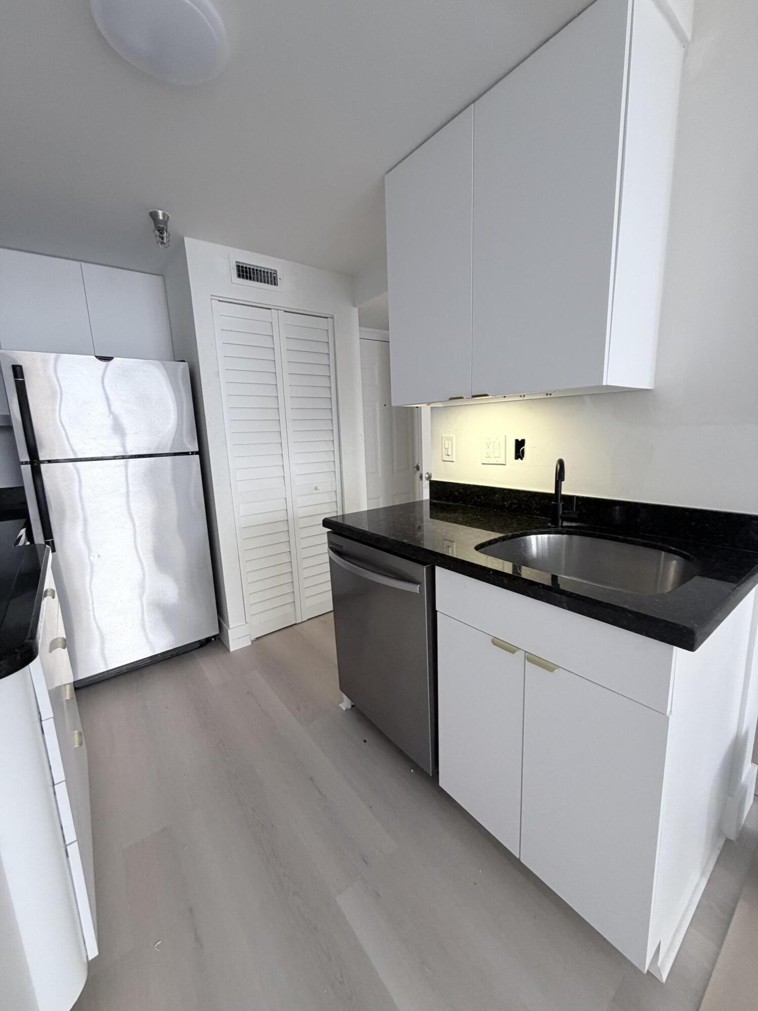 image Brickell Key Two10