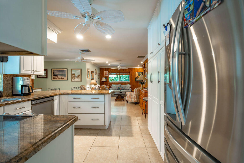 2823 NE 35th Lighthouse Point, FL 33064