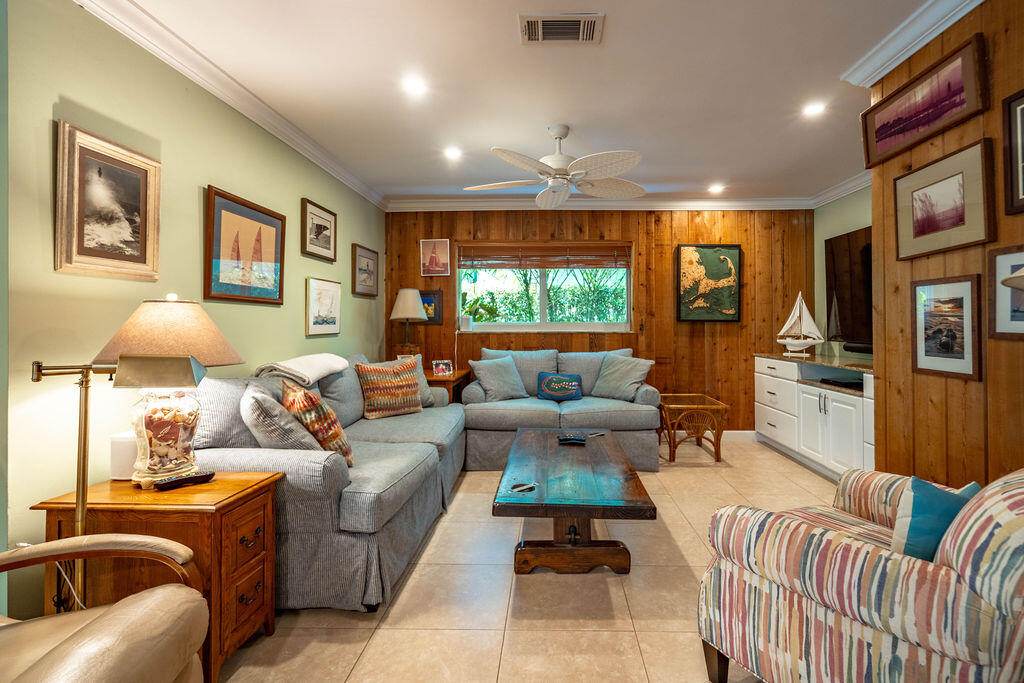 2823 NE 35th Lighthouse Point, FL 33064