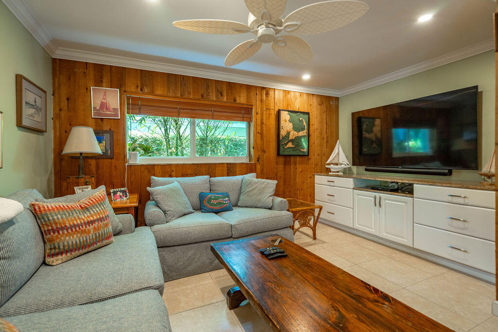 2823 NE 35th Lighthouse Point, FL 33064