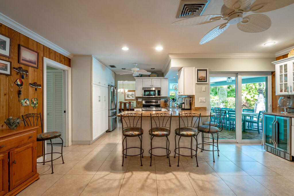 2823 NE 35th Lighthouse Point, FL 33064