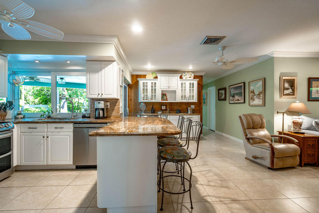 2823 NE 35th Lighthouse Point, FL 33064