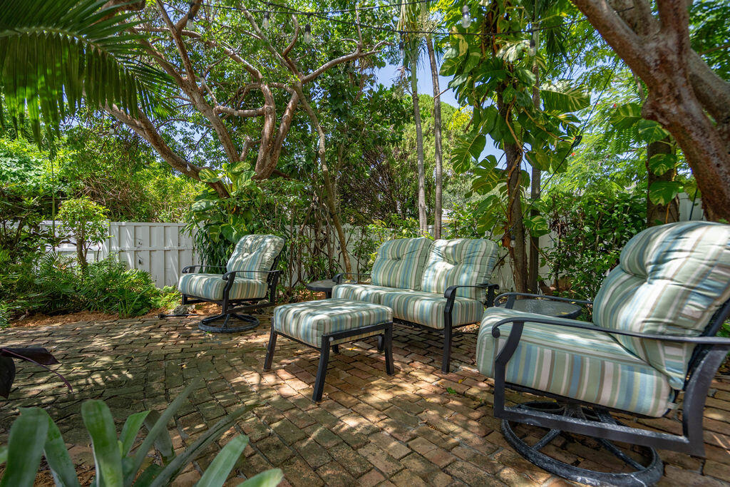 2823 NE 35th Lighthouse Point, FL 33064