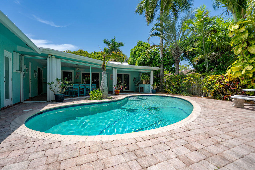 2823 NE 35th Lighthouse Point, FL 33064