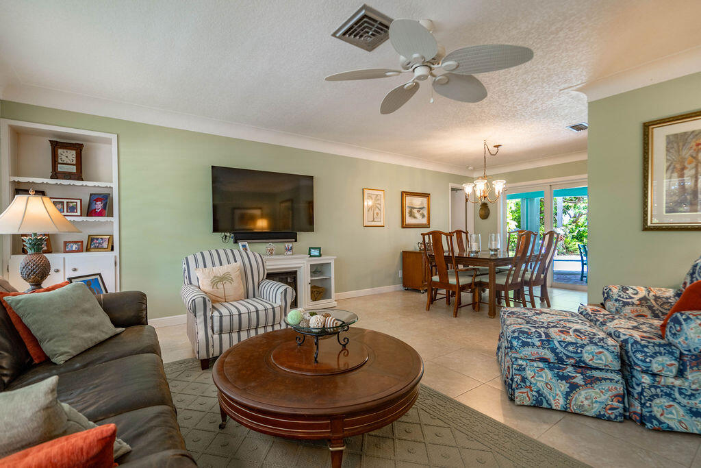 2823 NE 35th Lighthouse Point, FL 33064