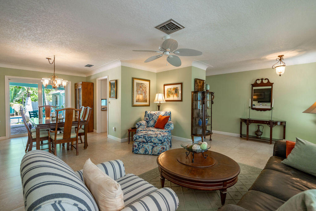2823 NE 35th Lighthouse Point, FL 33064