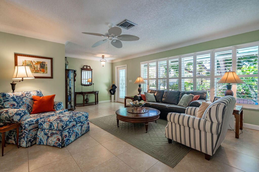2823 NE 35th Lighthouse Point, FL 33064