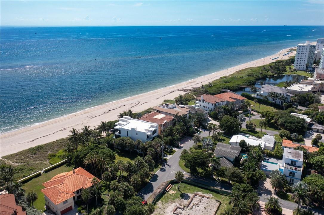 2100 Bay Dr Pompano Beach, FL 33062