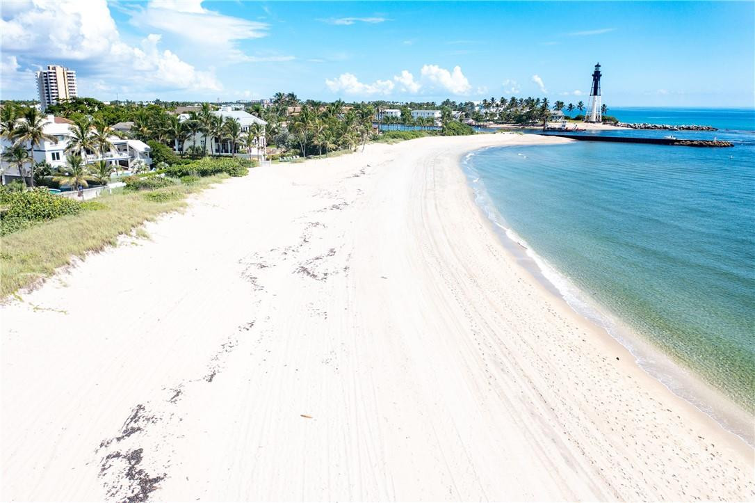 2100 Bay Dr Pompano Beach, FL 33062