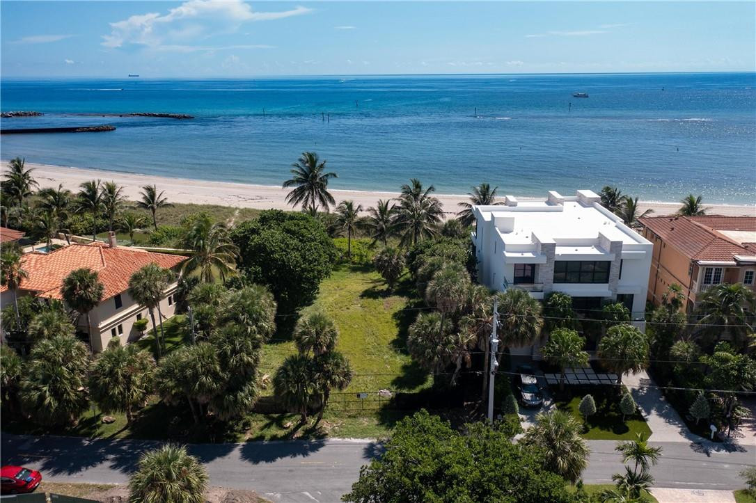 2100 Bay Dr Pompano Beach, FL 33062