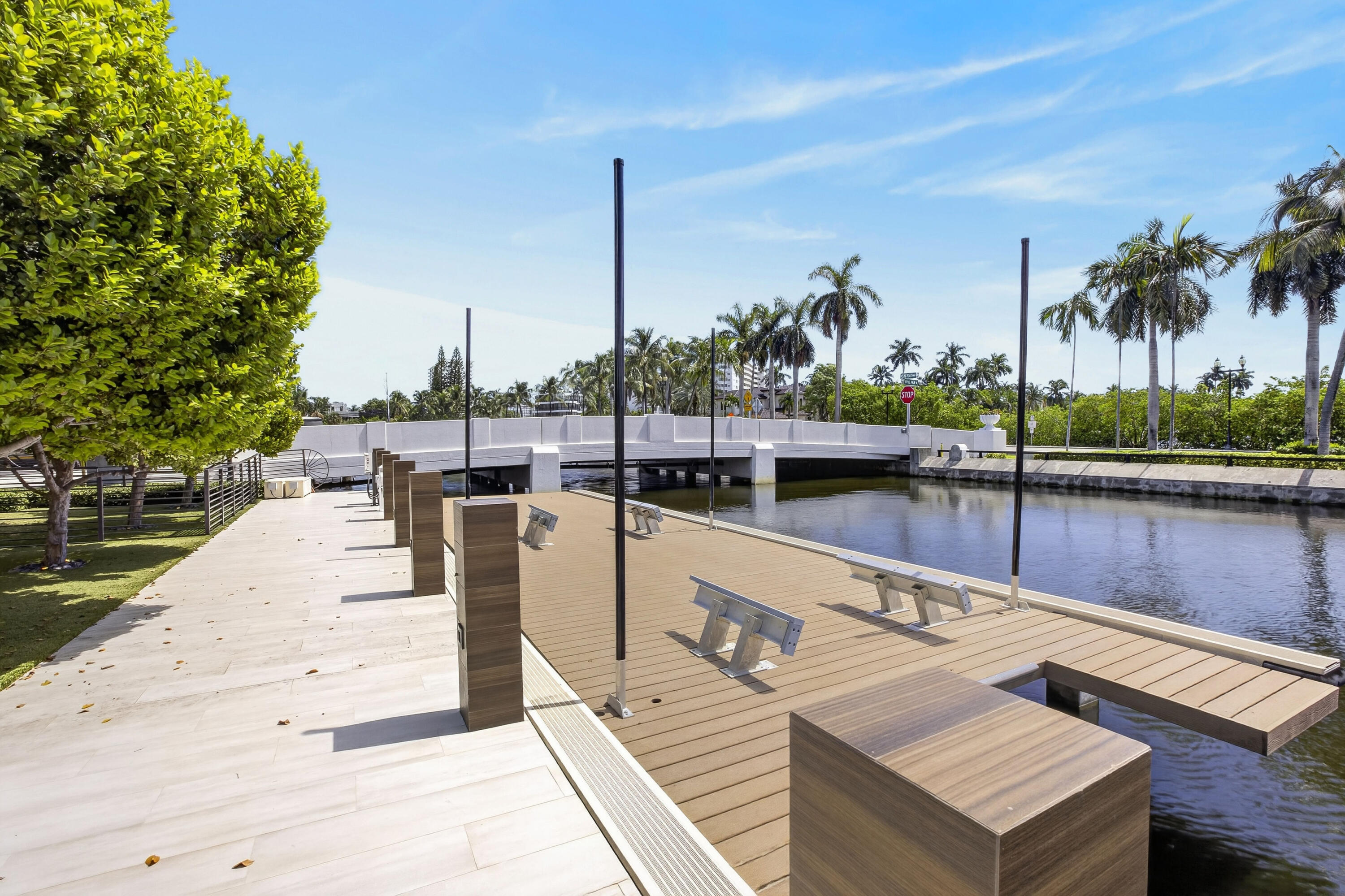 1 Royal Palm Dr Fort Lauderdale, FL 33301