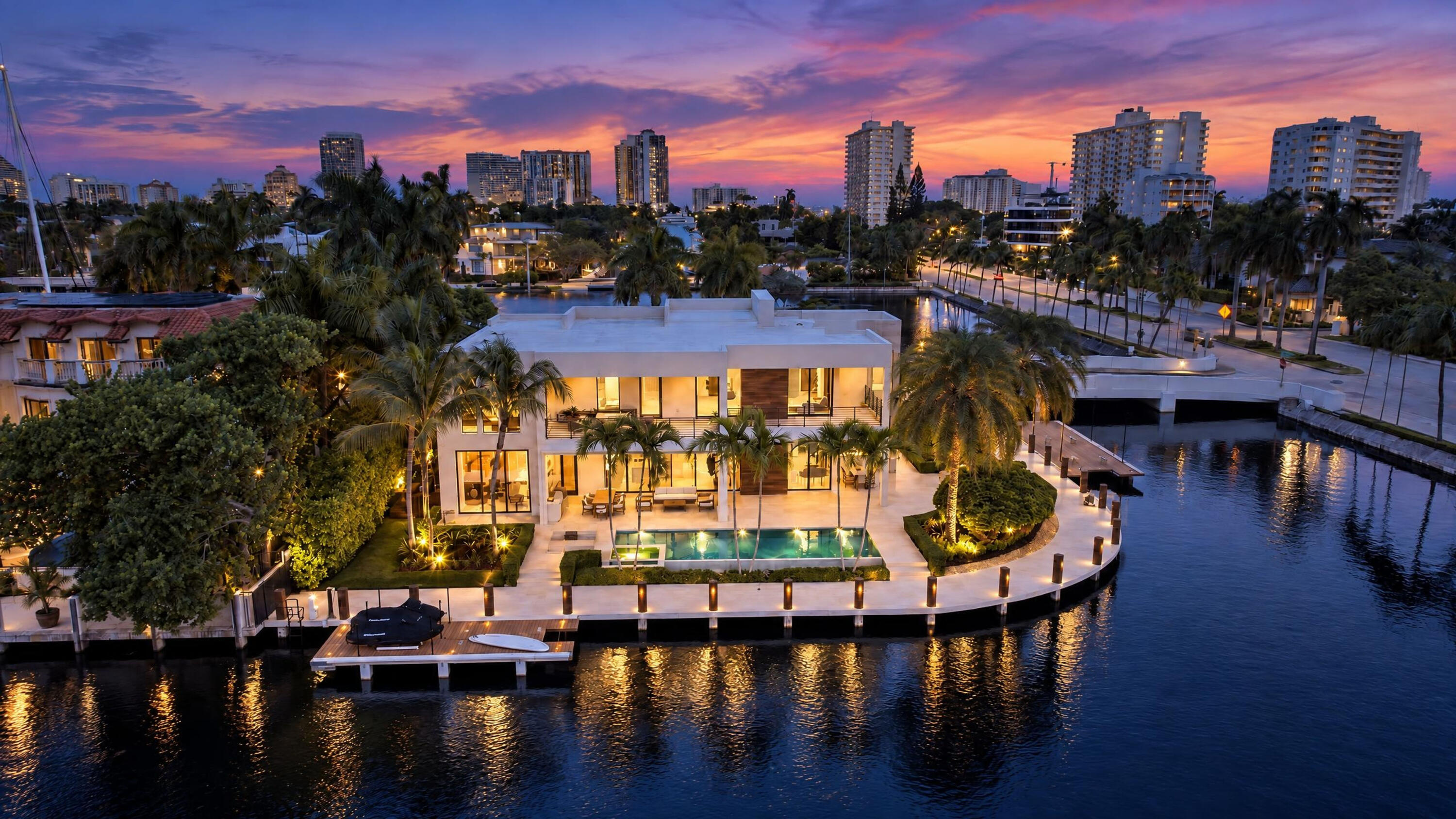 1 Royal Palm Dr Fort Lauderdale, FL 33301